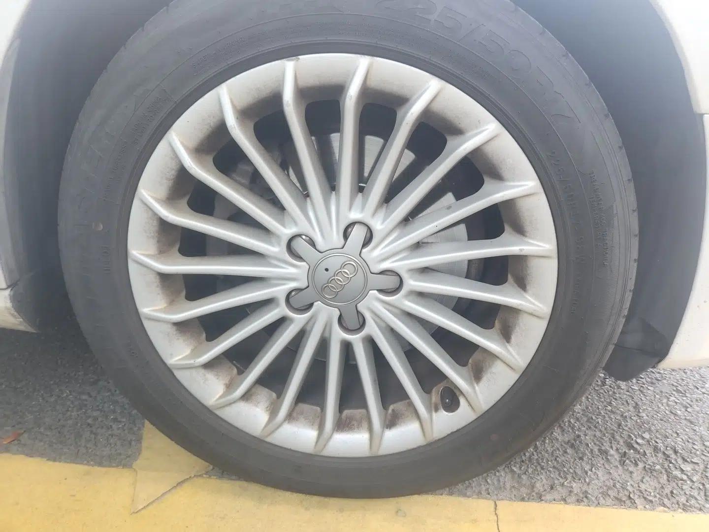 Audi A4L 2015 35 TFSI Automatic Comfort Model — миниатюра 8