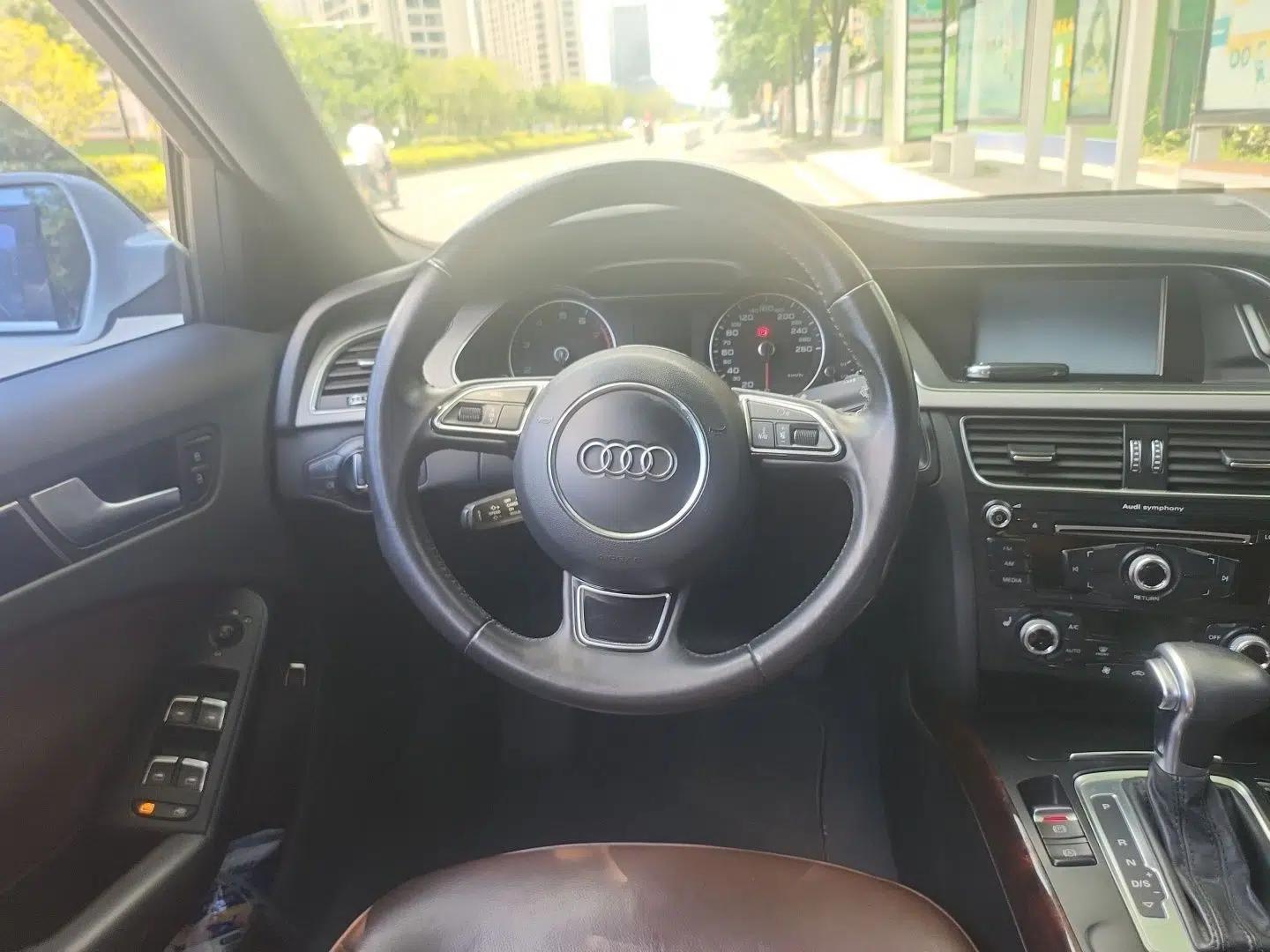 Audi A4L 2015 35 TFSI Automatic Comfort Model — миниатюра 10