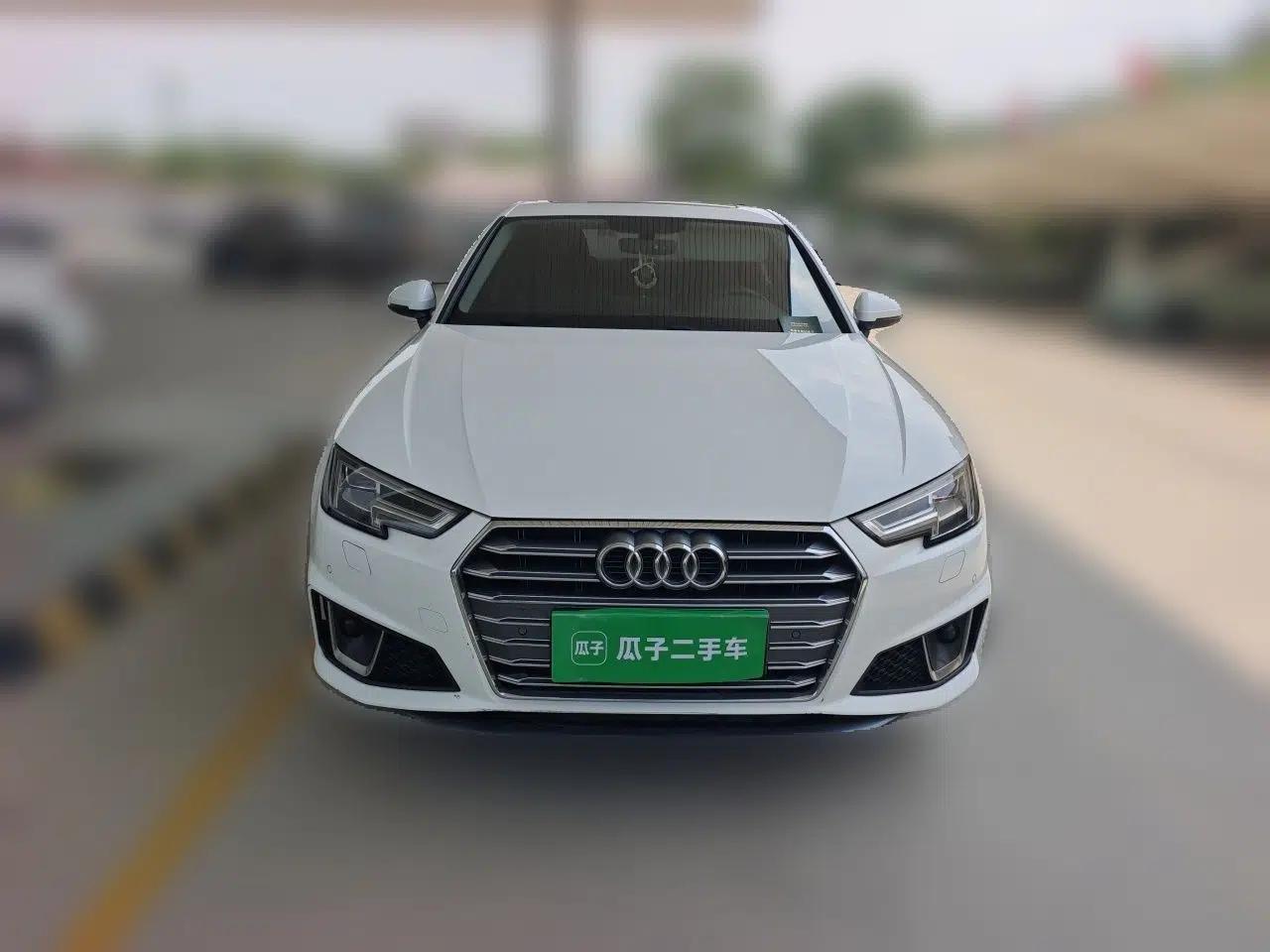 Audi A4L 2019 40 TFSI Fashion Edition China VI Emission Standard — миниатюра 2