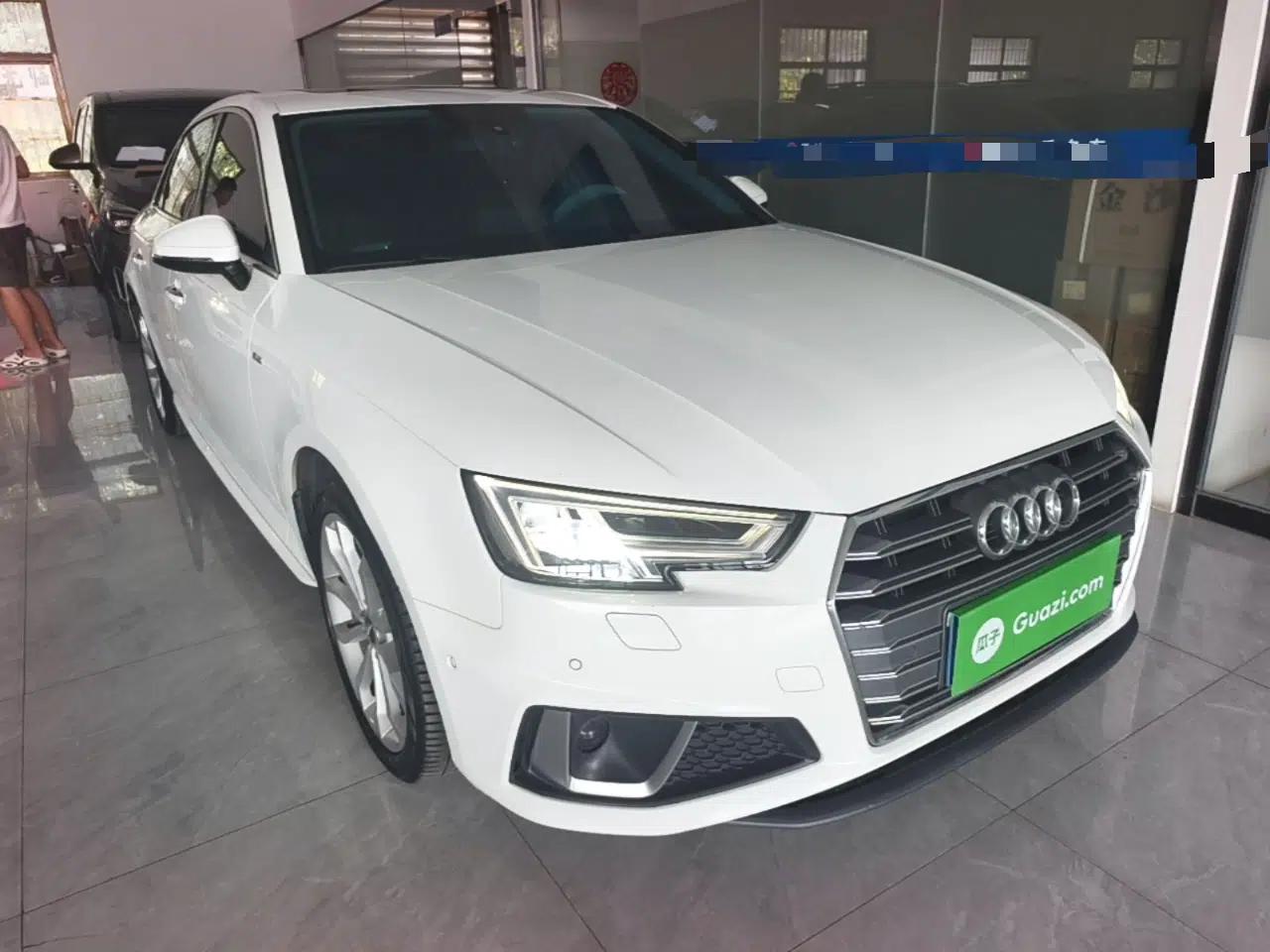 Audi A4L 2019 40 TFSI Fashion Edition China VI Emission Standard — миниатюра 3