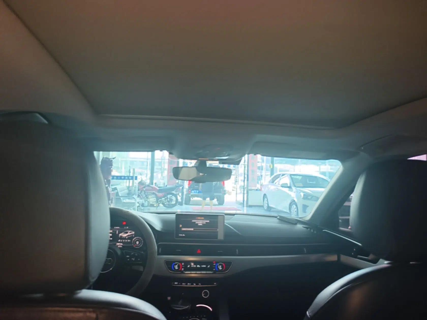 Audi A4L 2019 40 TFSI Fashion Edition China VI Emission Standard — миниатюра 21
