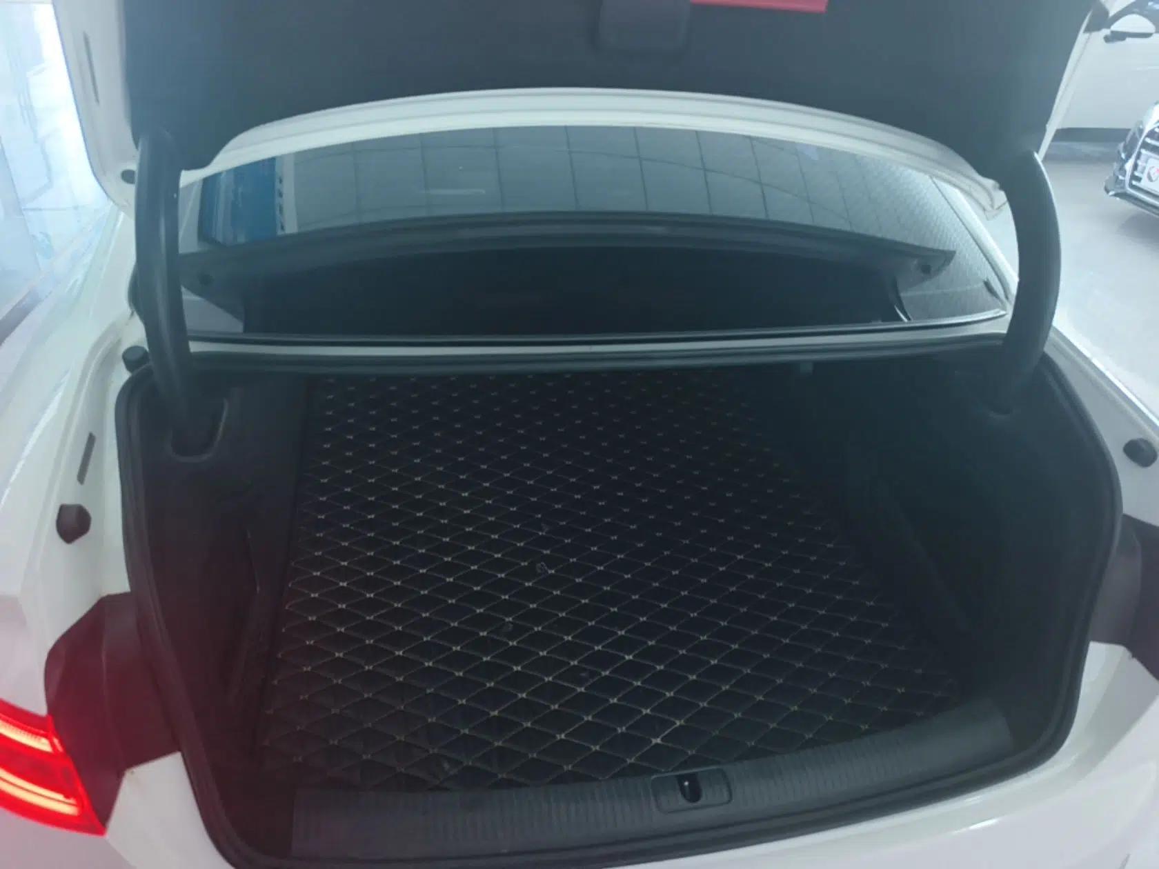 Audi A4L 2019 40 TFSI Fashion Edition China VI Emission Standard — миниатюра 22