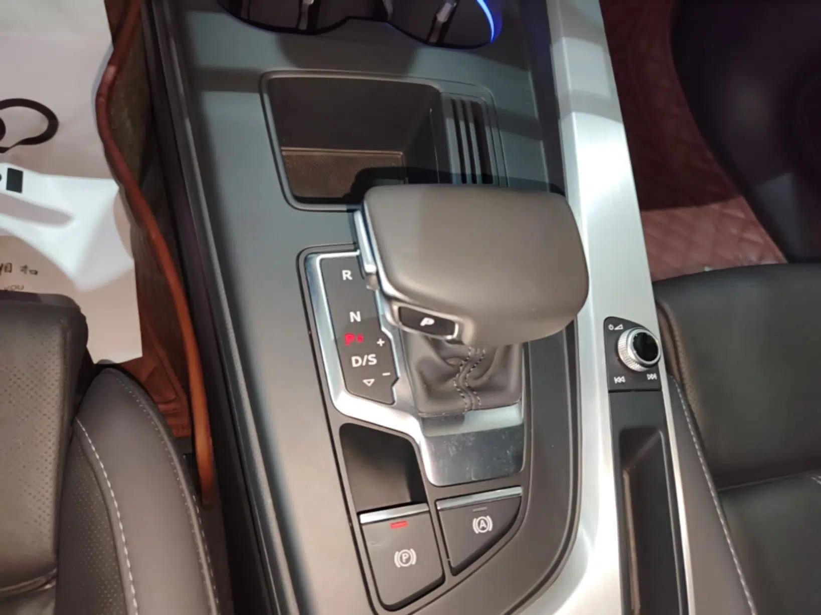 Audi A4L 2020 40 TFSI Fashion Dynamic Model — миниатюра 16