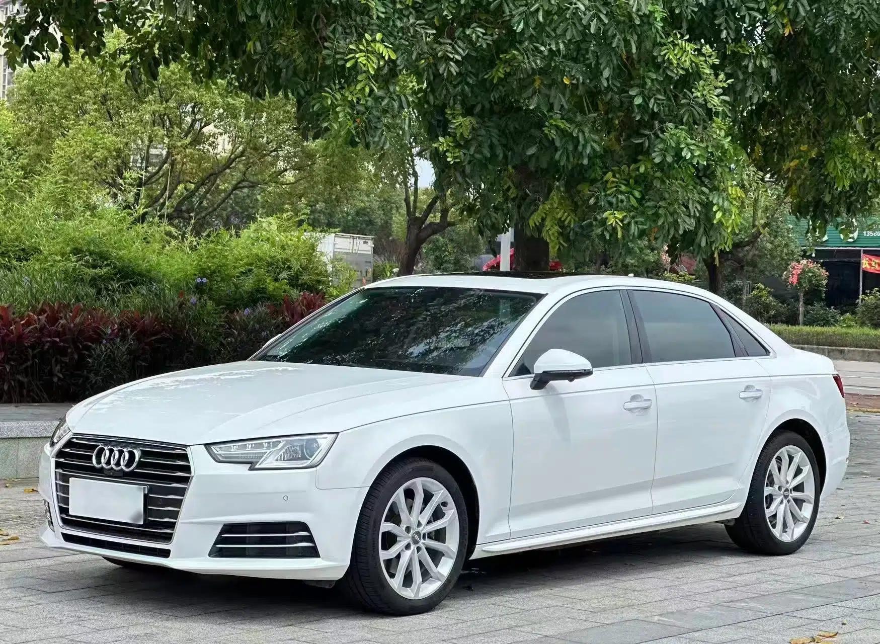 Audi A4L 2018 30th Anniversary Edition 40 TFSI Trendy Model — миниатюра 1