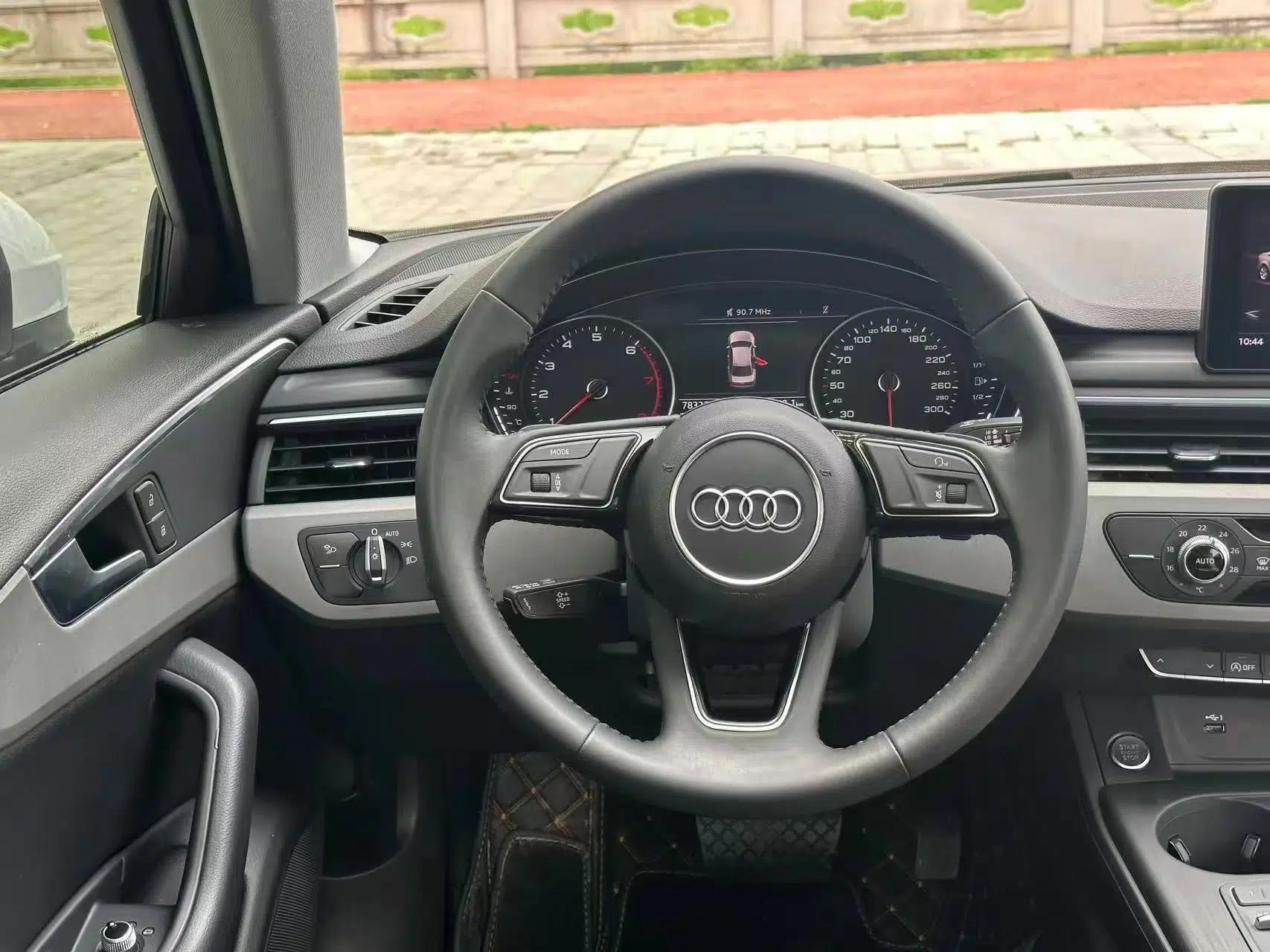 Audi A4L 2018 30th Anniversary Edition 40 TFSI Trendy Model — миниатюра 13