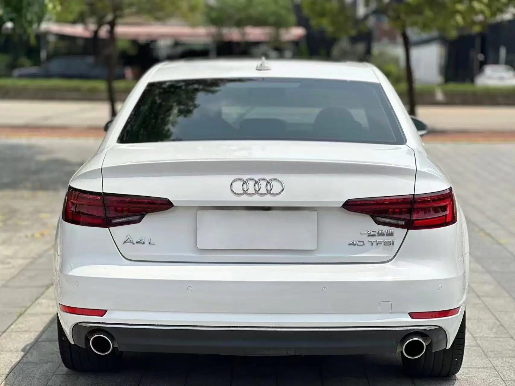 Audi A4L 2018 30th Anniversary Edition 40 TFSI Trendy Model — миниатюра 5