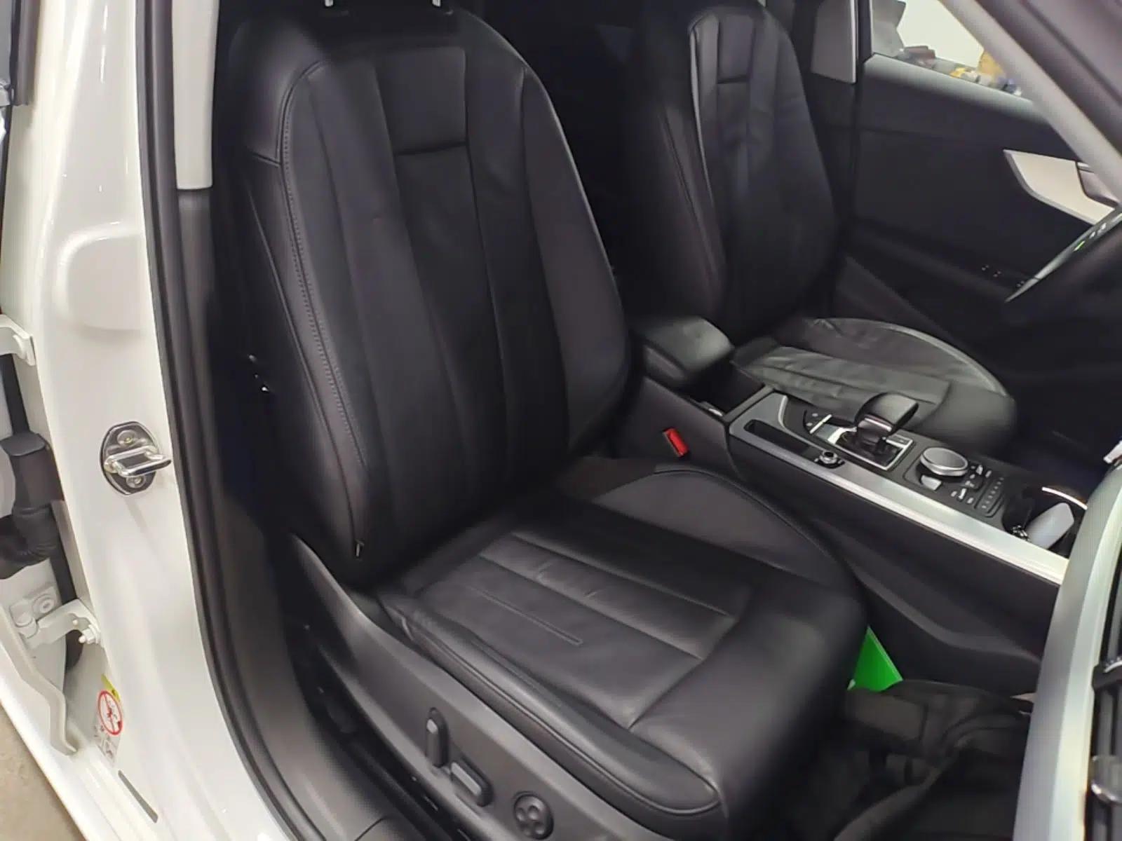 Audi A4L 2019 40 TFSI Fashion Edition China VI Emission Standard — миниатюра 19
