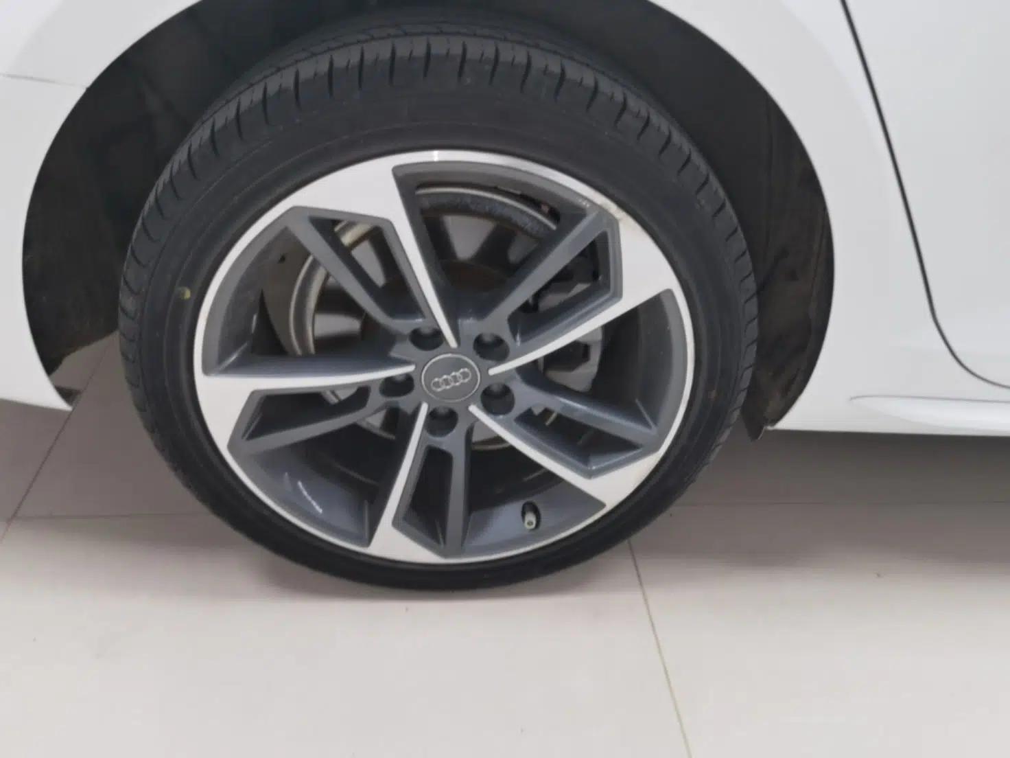 Audi A4L 2019 40 TFSI Sporty Version China VI — миниатюра 11