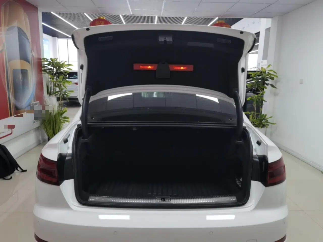 Audi A4L 2019 40 TFSI Sporty Version China VI — миниатюра 22
