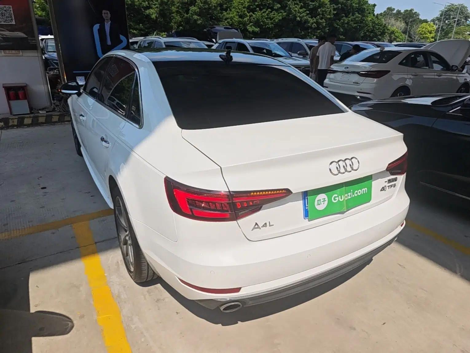 Audi A4L 2018 30th Anniversary Edition 40 TFSI Trendy Model — миниатюра 4