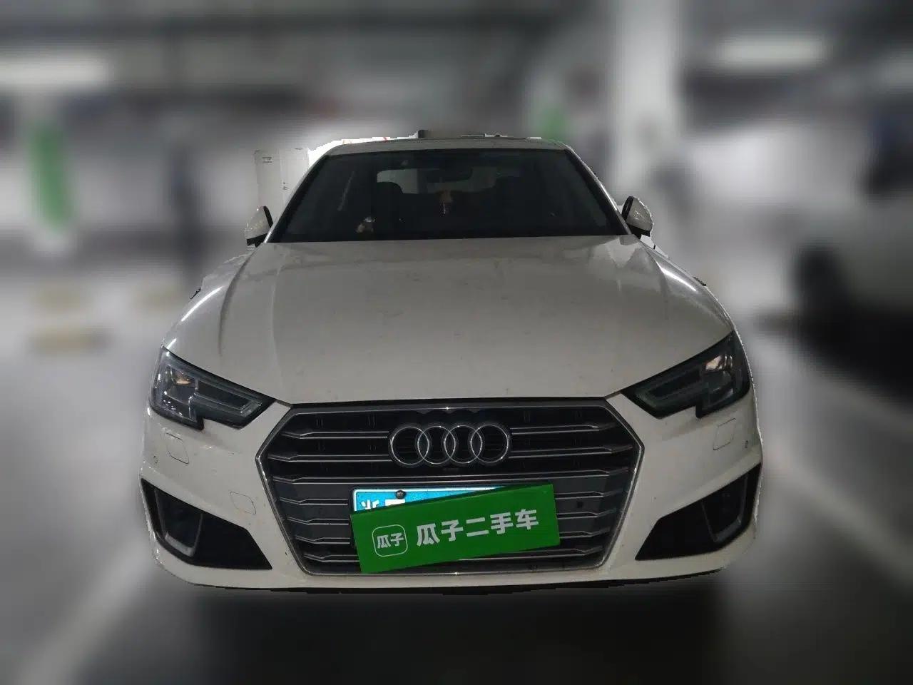 Audi A4L 2019 40 TFSI Fashion Edition China VI Emission Standard — миниатюра 2