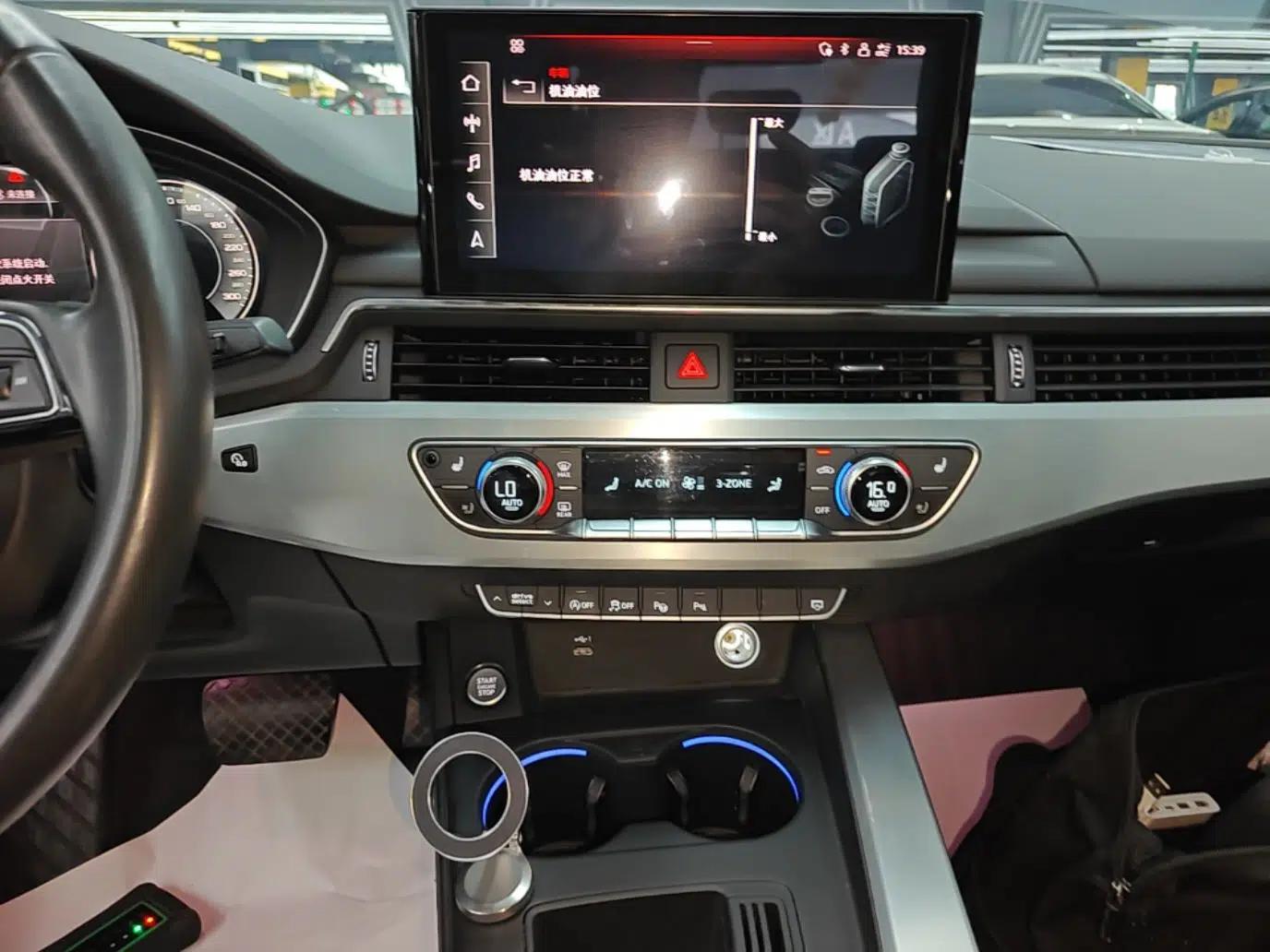 Audi A4L 2020 40 TFSI Luxury Dynamic Model — миниатюра 15
