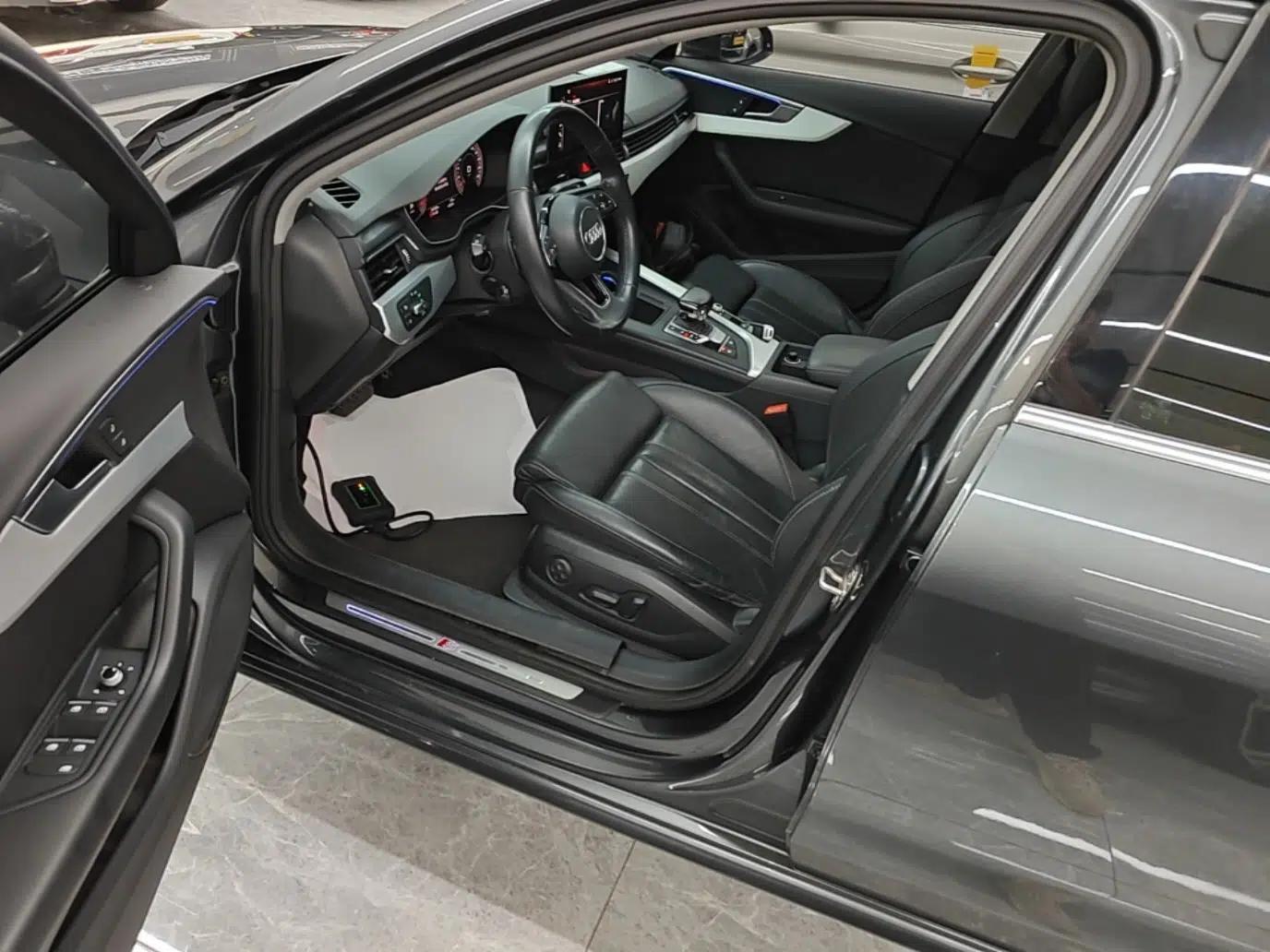 Audi A4L 2020 40 TFSI Luxury Dynamic Model — миниатюра 17