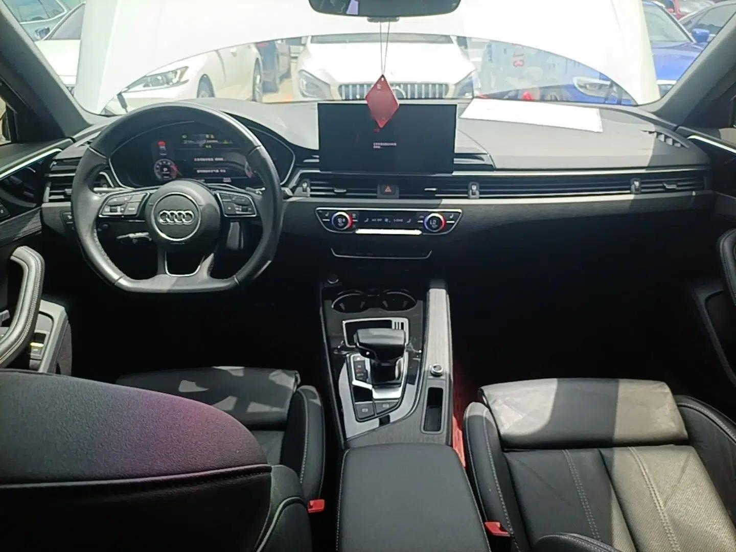 Audi A4L 2023 40 TFSI Luxury Dynamic Model — миниатюра 12