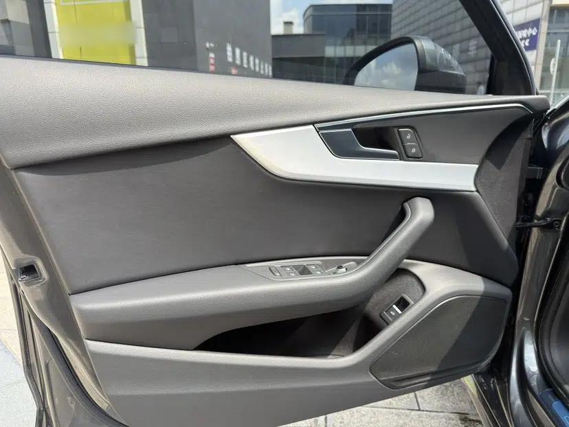 Audi A4L 2020 40 TFSI Fashion Dynamic Model — миниатюра 28