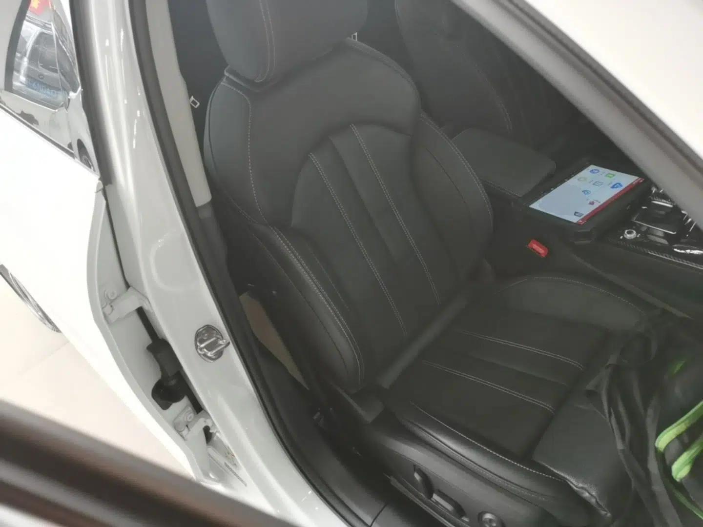 Audi A4L 2023 40 TFSI Fashion Dynamic Model — миниатюра 19
