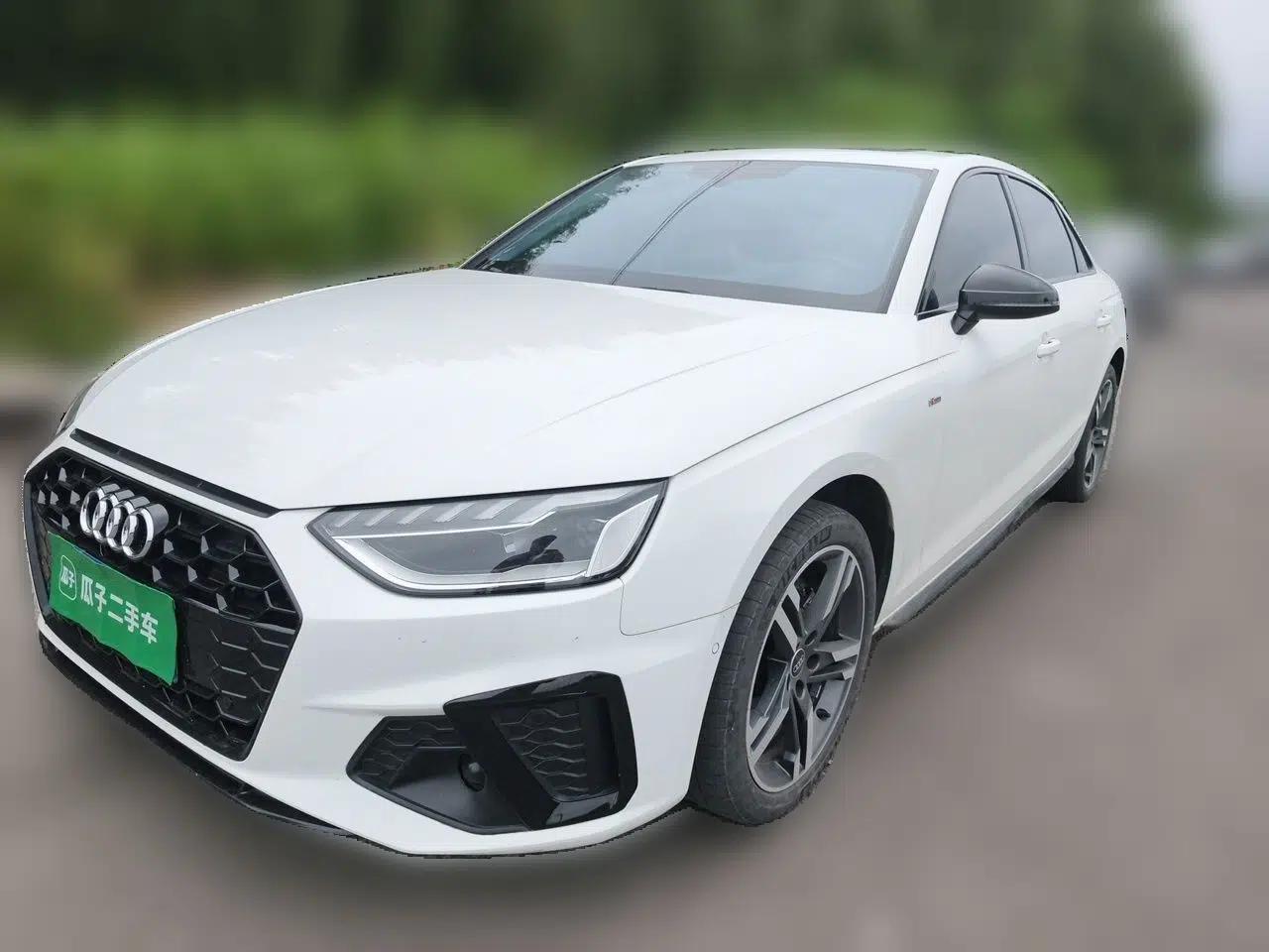 Audi A4L 2022 40 TFSI Luxury Dynamic Model — миниатюра 1