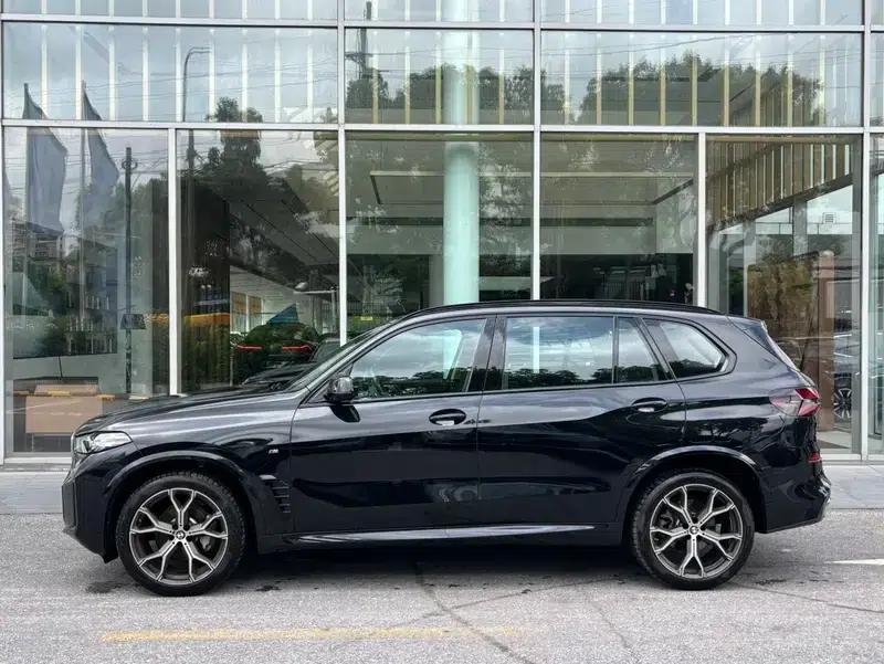 BMW X5 2023 xDrive30Li M Sport Shadow Edition — миниатюра 3