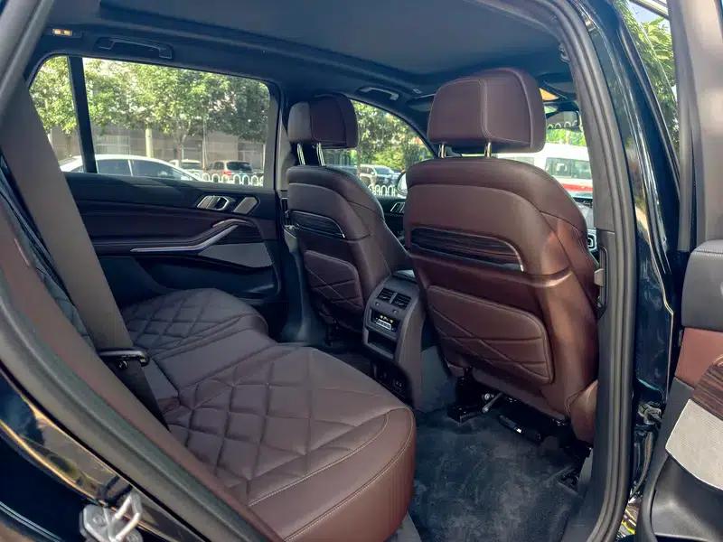 BMW X5 2022 xDrive 40Li M Sport Package — миниатюра 22