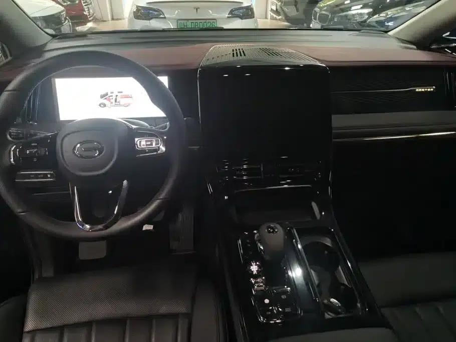 Trumpchi E9 2023 E9 Champion Edition — миниатюра 12