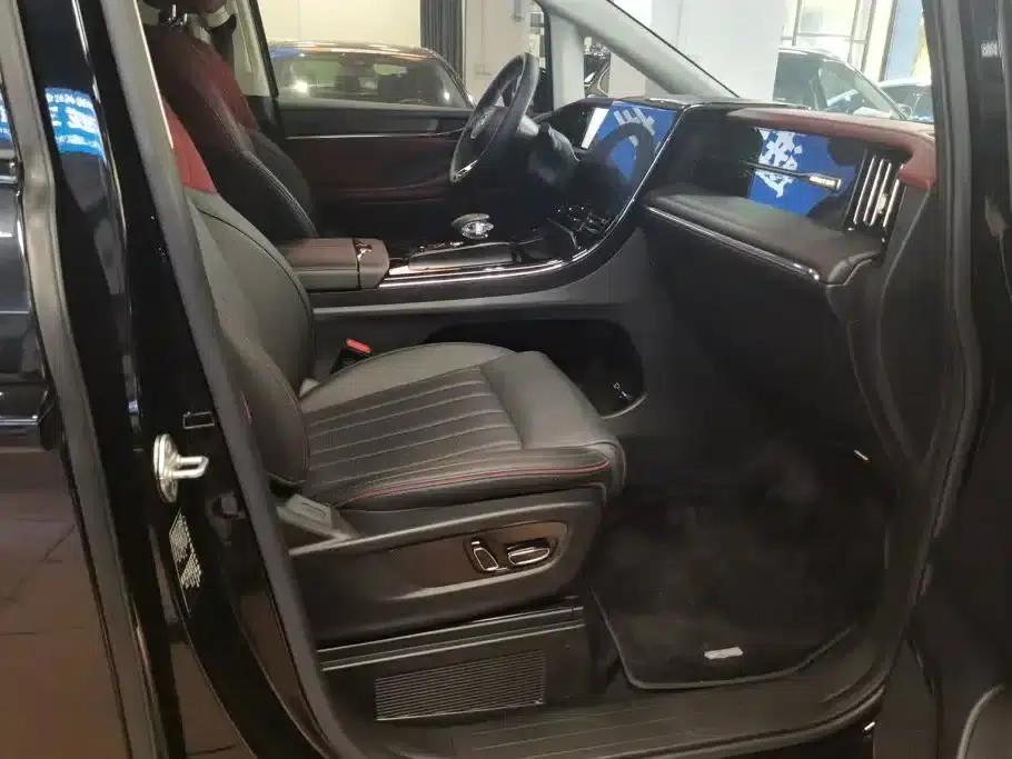 Trumpchi E9 2023 E9 Champion Edition — миниатюра 8