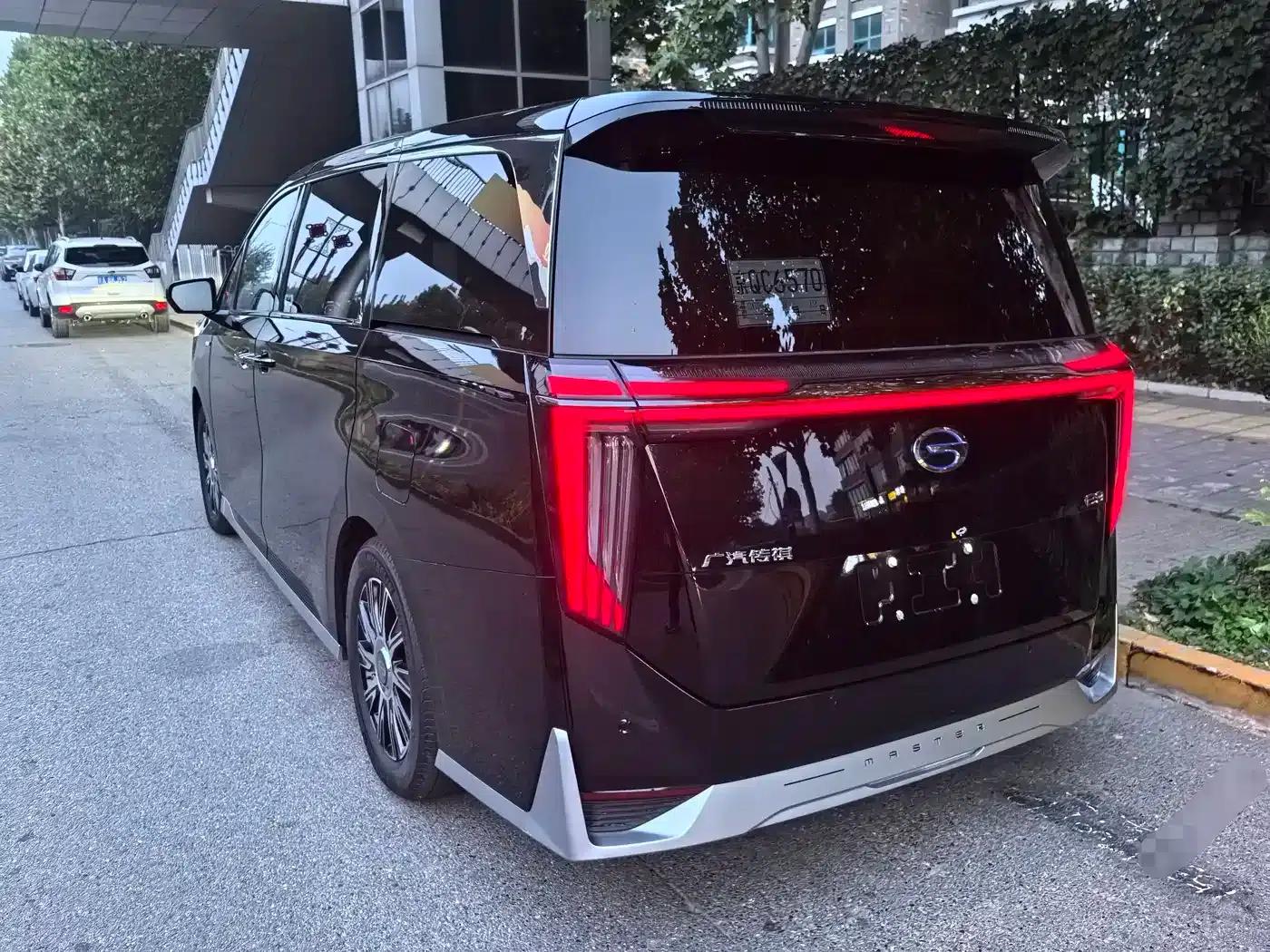 Trumpchi E9 2025 Model: E9 Super Fast Charging Champion — миниатюра 6