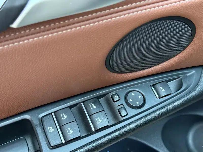 BMW X6 2018 xDrive35i Leading Edition — миниатюра 18