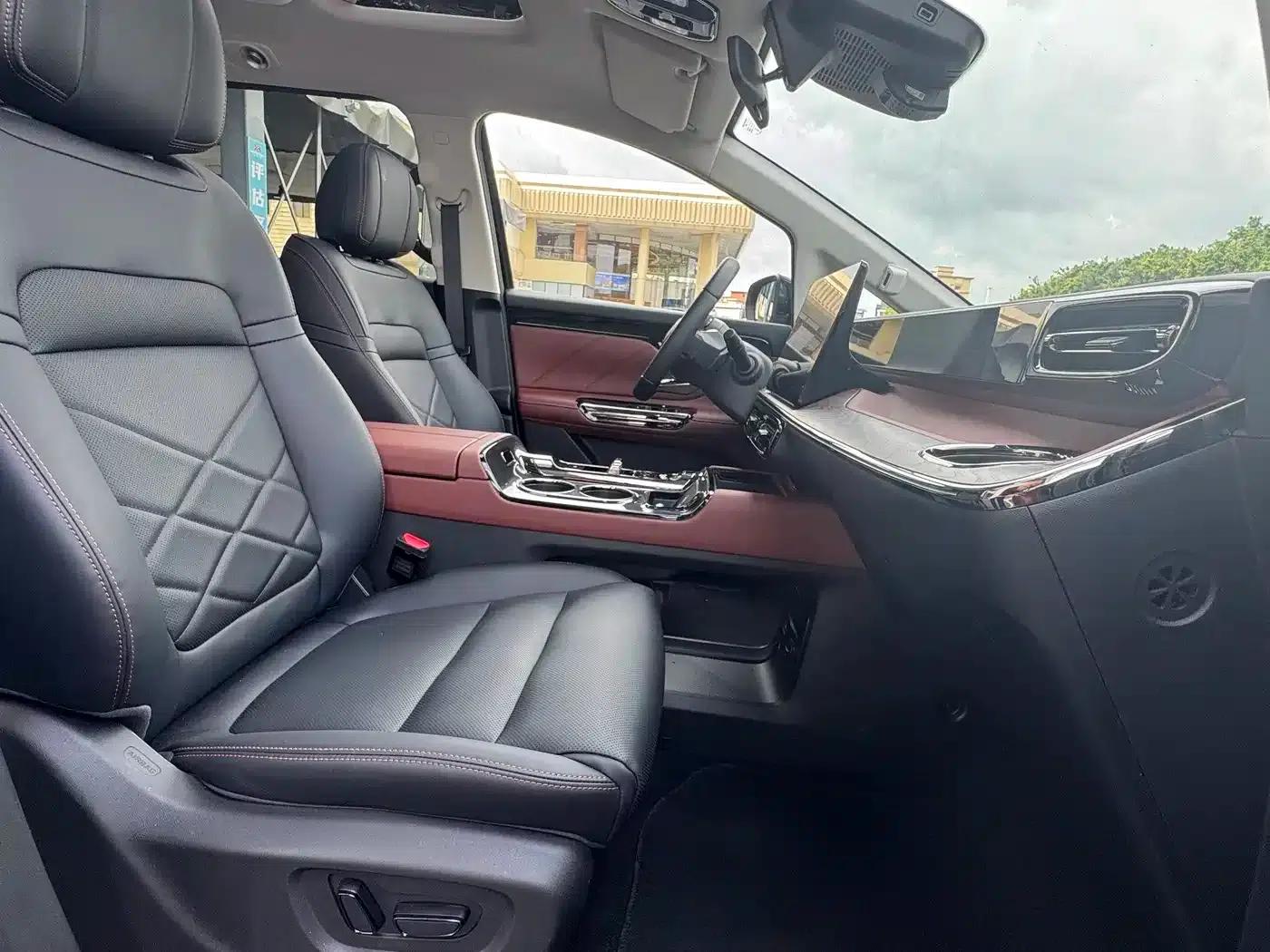 Trumpchi E8 PHEV 2024 Model 150km MAX+ — миниатюра 15