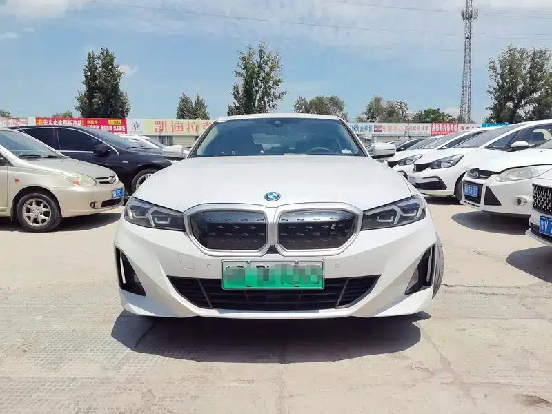 BMW i3 2022 eDrive35L — миниатюра 2