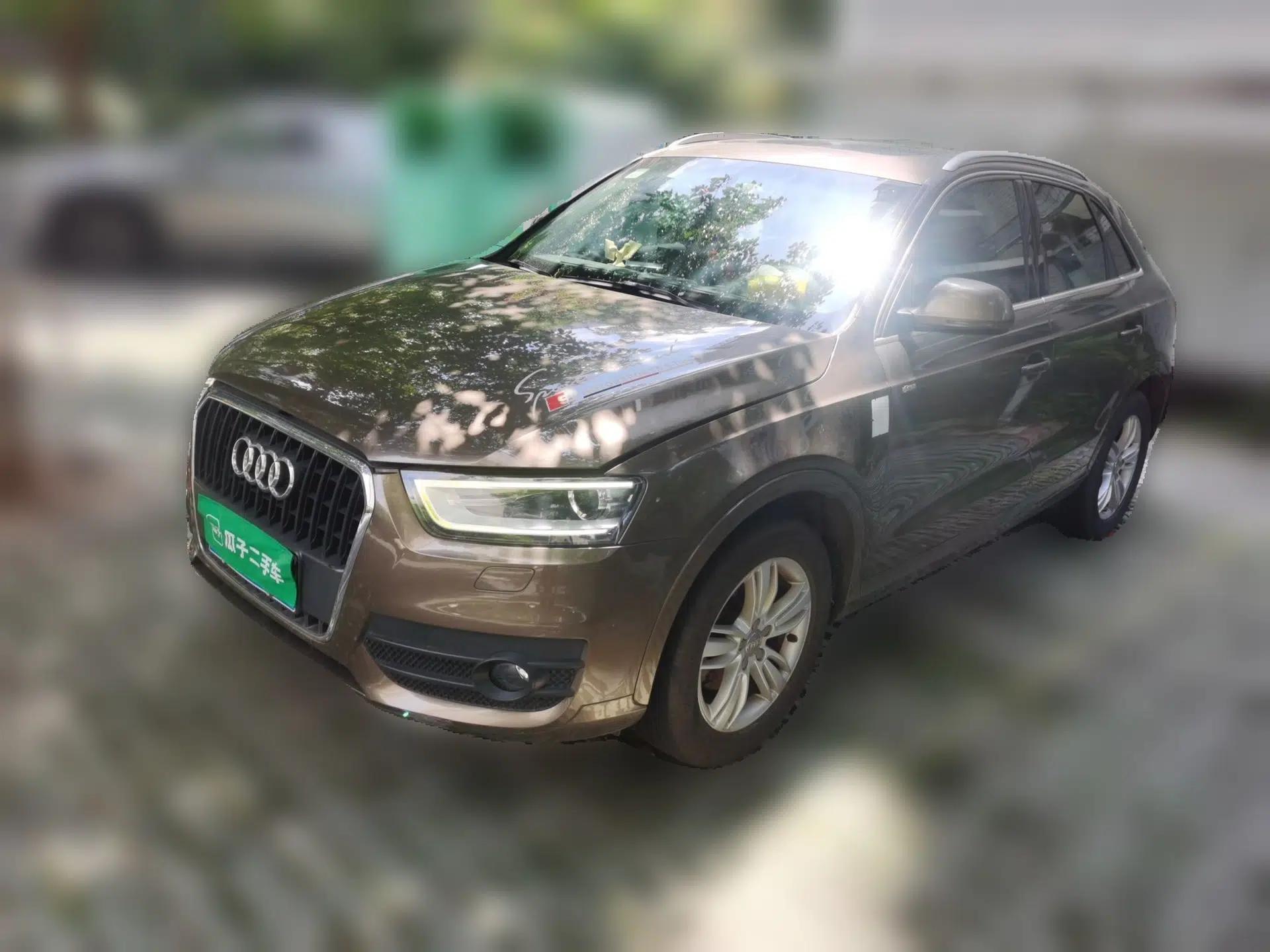 Audi Q3 2013 35 TFSI Comfort Model — миниатюра 1