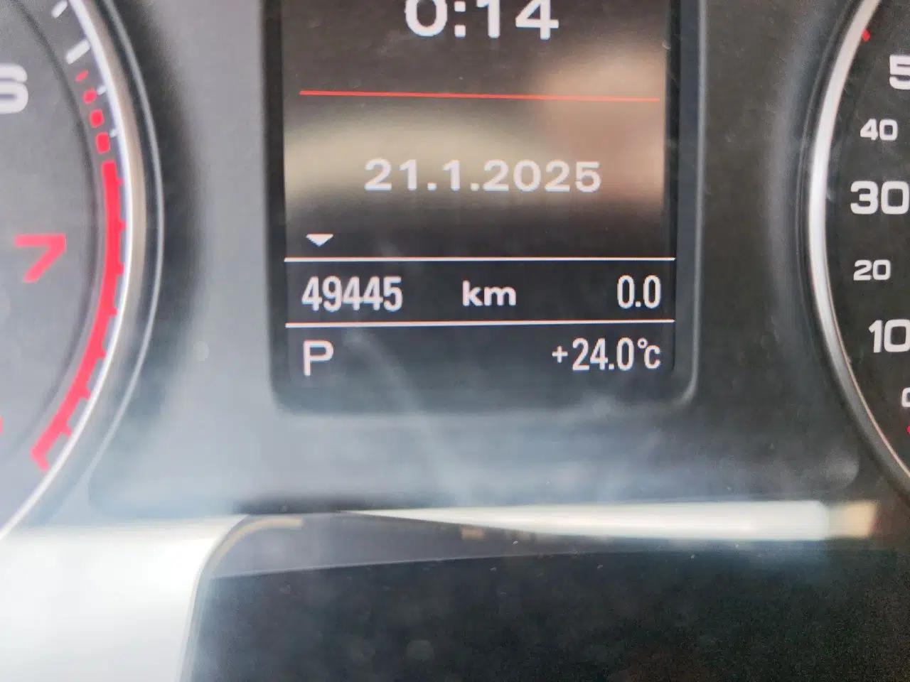 Audi Q3 2015 30 TFSI Comfort Model — миниатюра 12