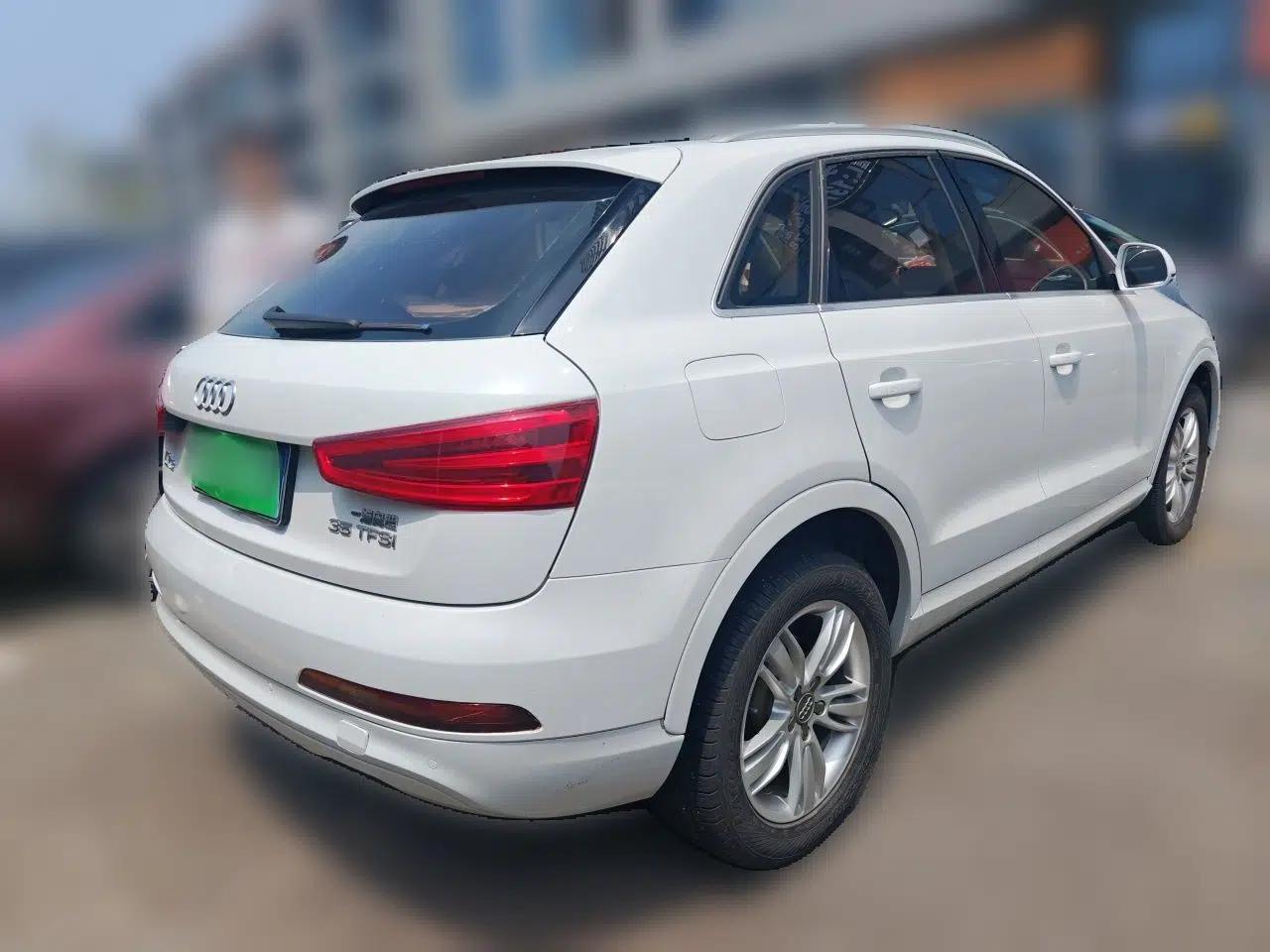 Audi Q3 2015 30 TFSI Comfort Model — миниатюра 6
