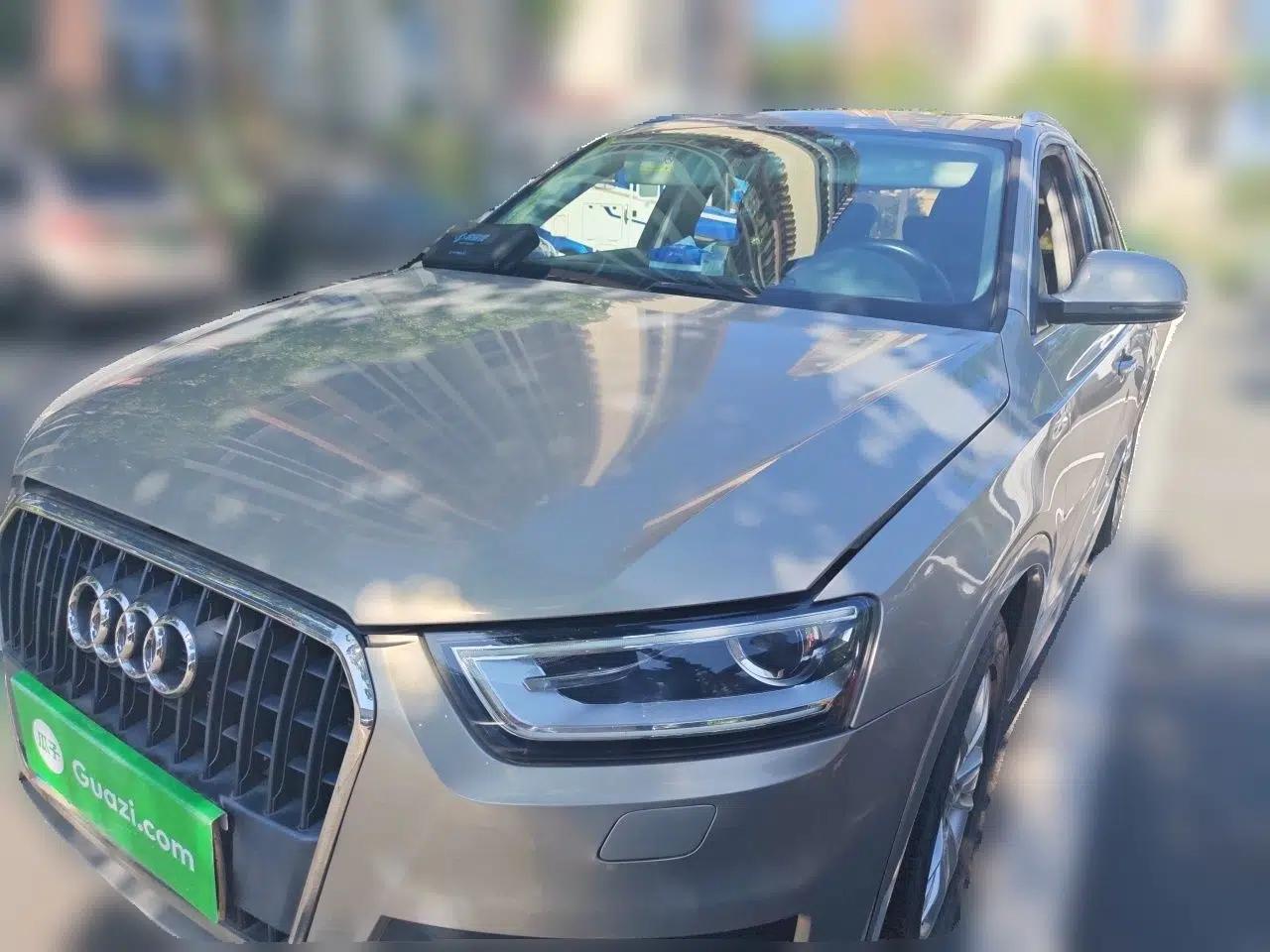 Audi Q3 2015 30 TFSI Comfort Model — миниатюра 1