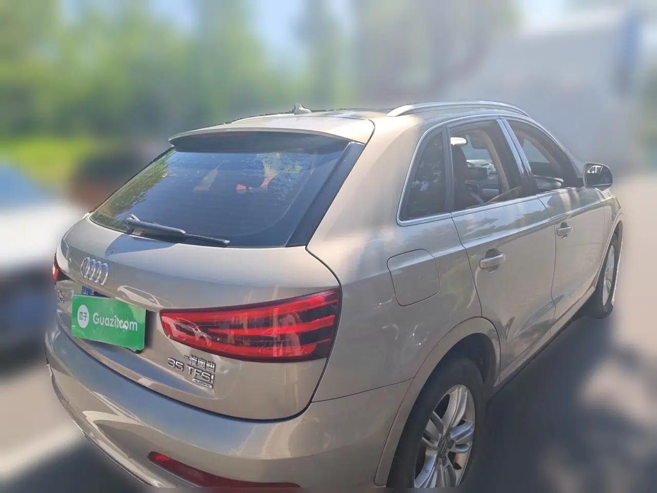 Audi Q3 2015 30 TFSI Comfort Model — миниатюра 6