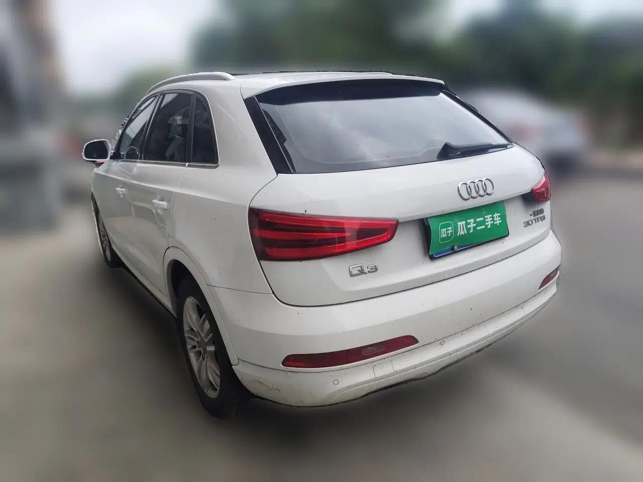 Audi Q3 2015 30 TFSI Comfort Model — миниатюра 4