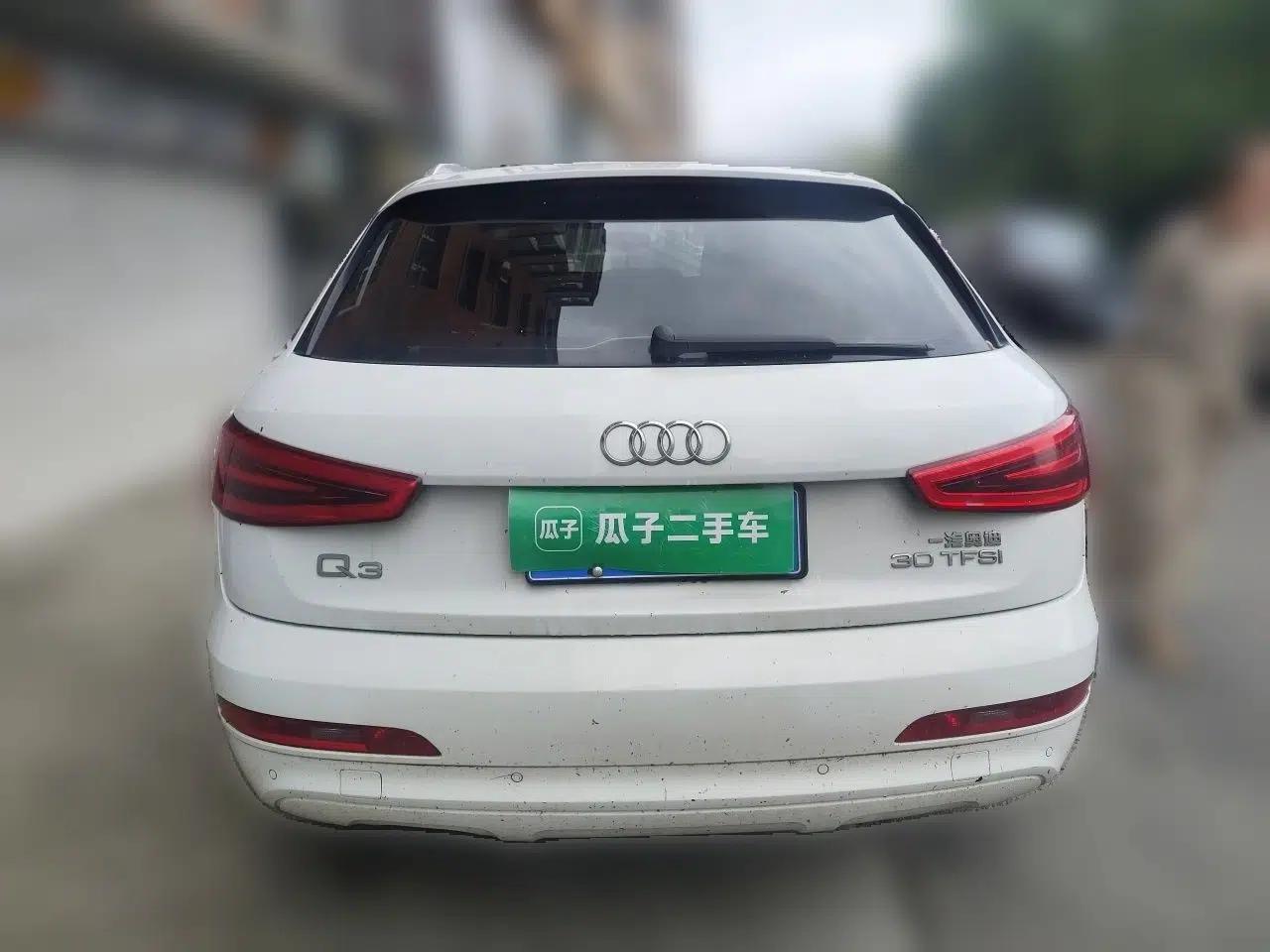 Audi Q3 2015 30 TFSI Comfort Model — миниатюра 5