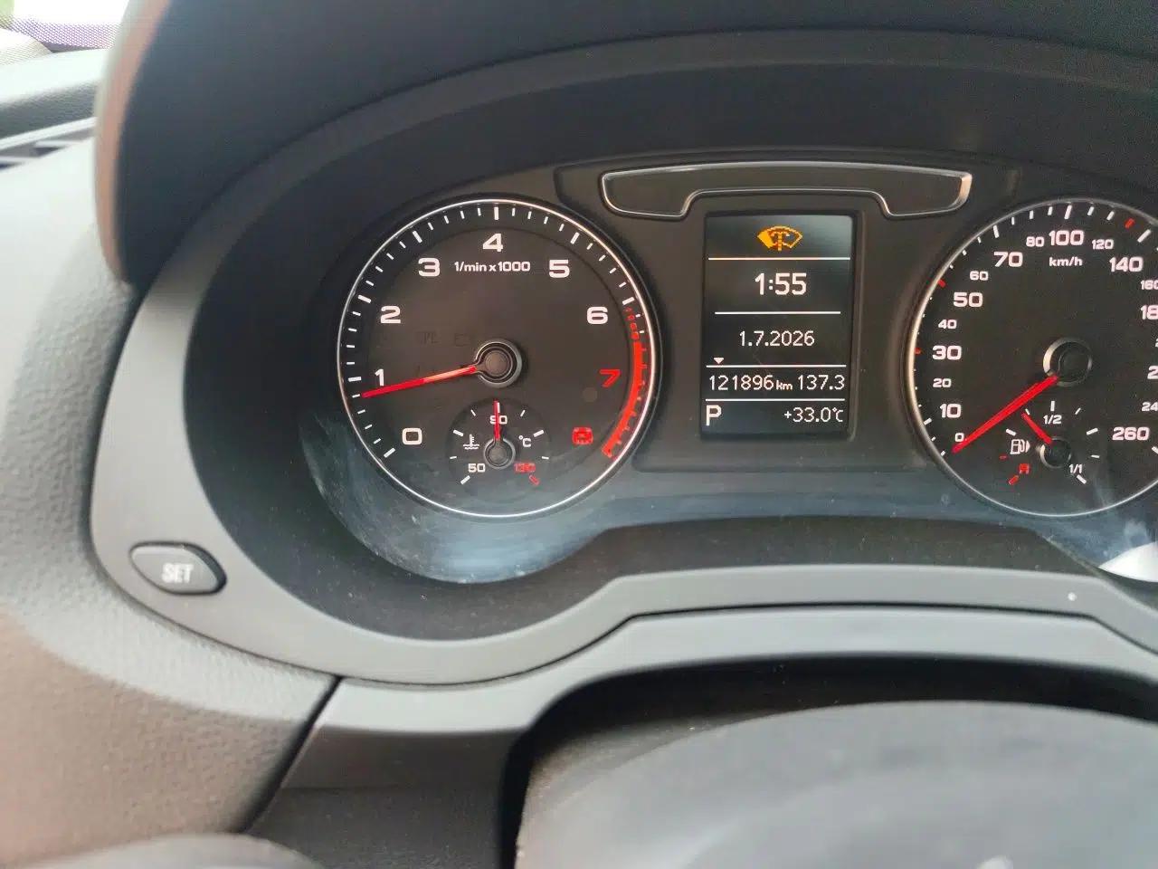 Audi Q3 2016 30 TFSI Fashion Model — миниатюра 12
