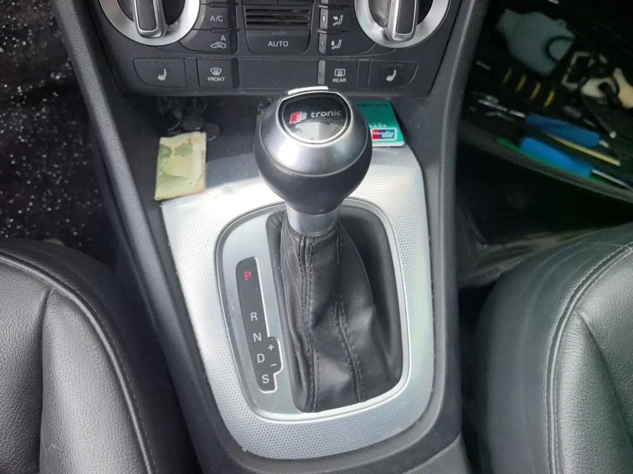 Audi Q3 2013 35 TFSI quattro Comfort Model — миниатюра 14