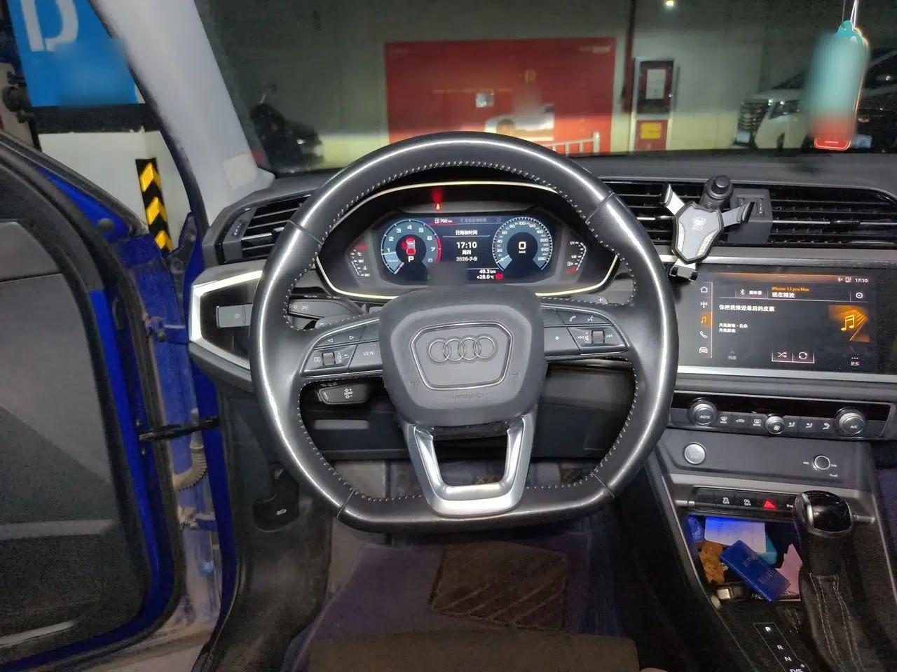 Audi Q3 2019 40 TFSI Fashion Dynamic Model — миниатюра 10