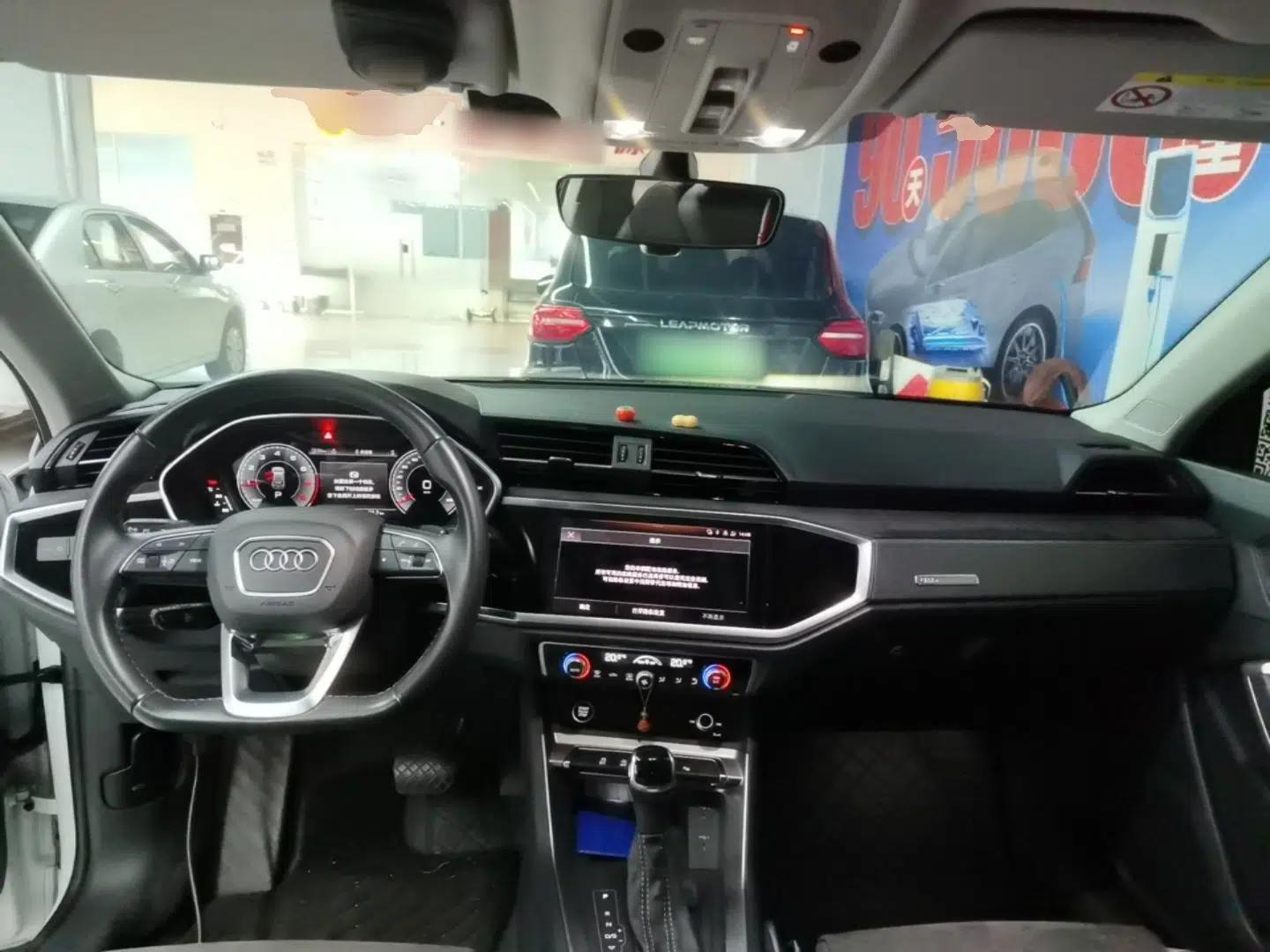 Audi Q3 2022 35 TFSI Fashion Dynamic Model — миниатюра 12