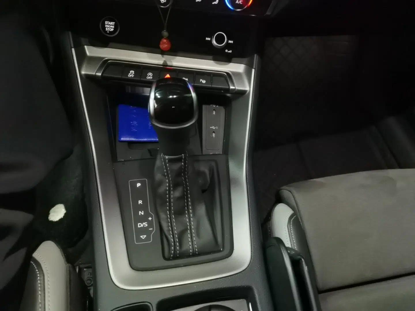 Audi Q3 2022 35 TFSI Fashion Dynamic Model — миниатюра 16