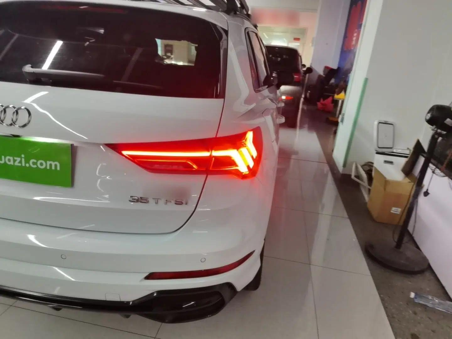 Audi Q3 2022 35 TFSI Fashion Dynamic Model — миниатюра 9