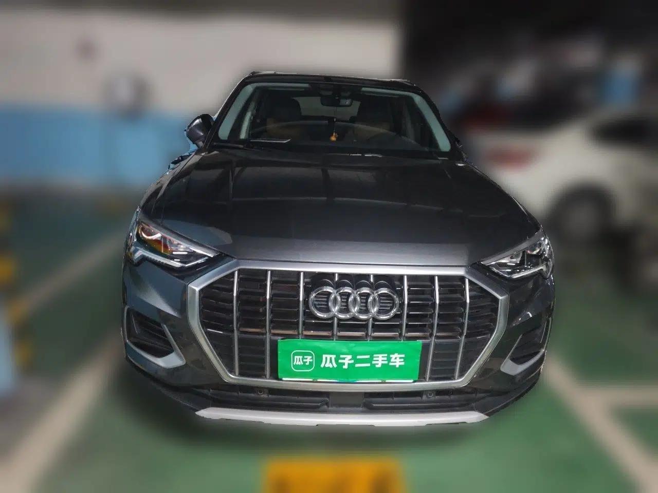 Audi Q3 2020 35 TFSI Fashionable and Elegant Model — миниатюра 2