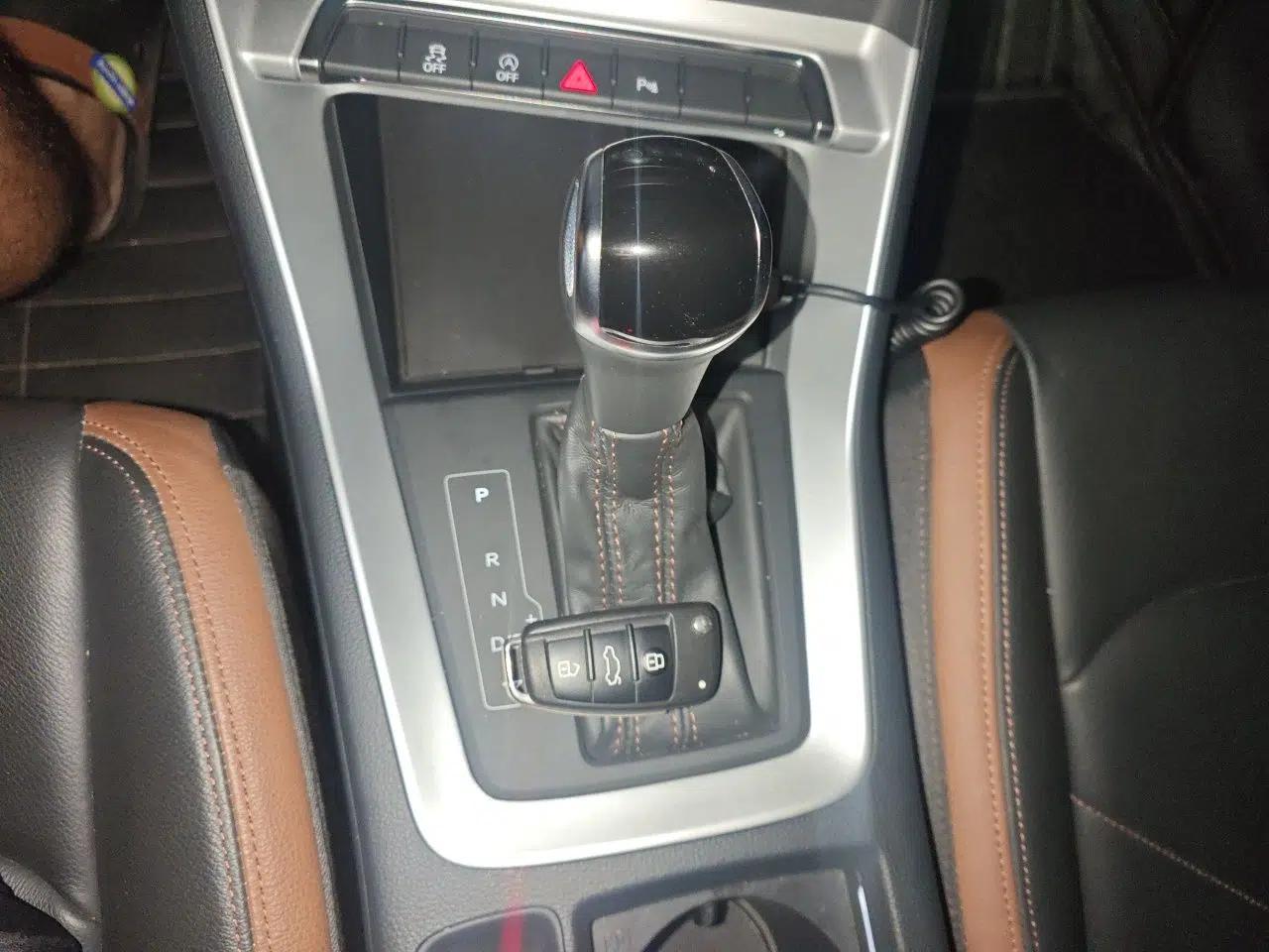 Audi Q3 2020 35 TFSI Fashionable and Elegant Model — миниатюра 14