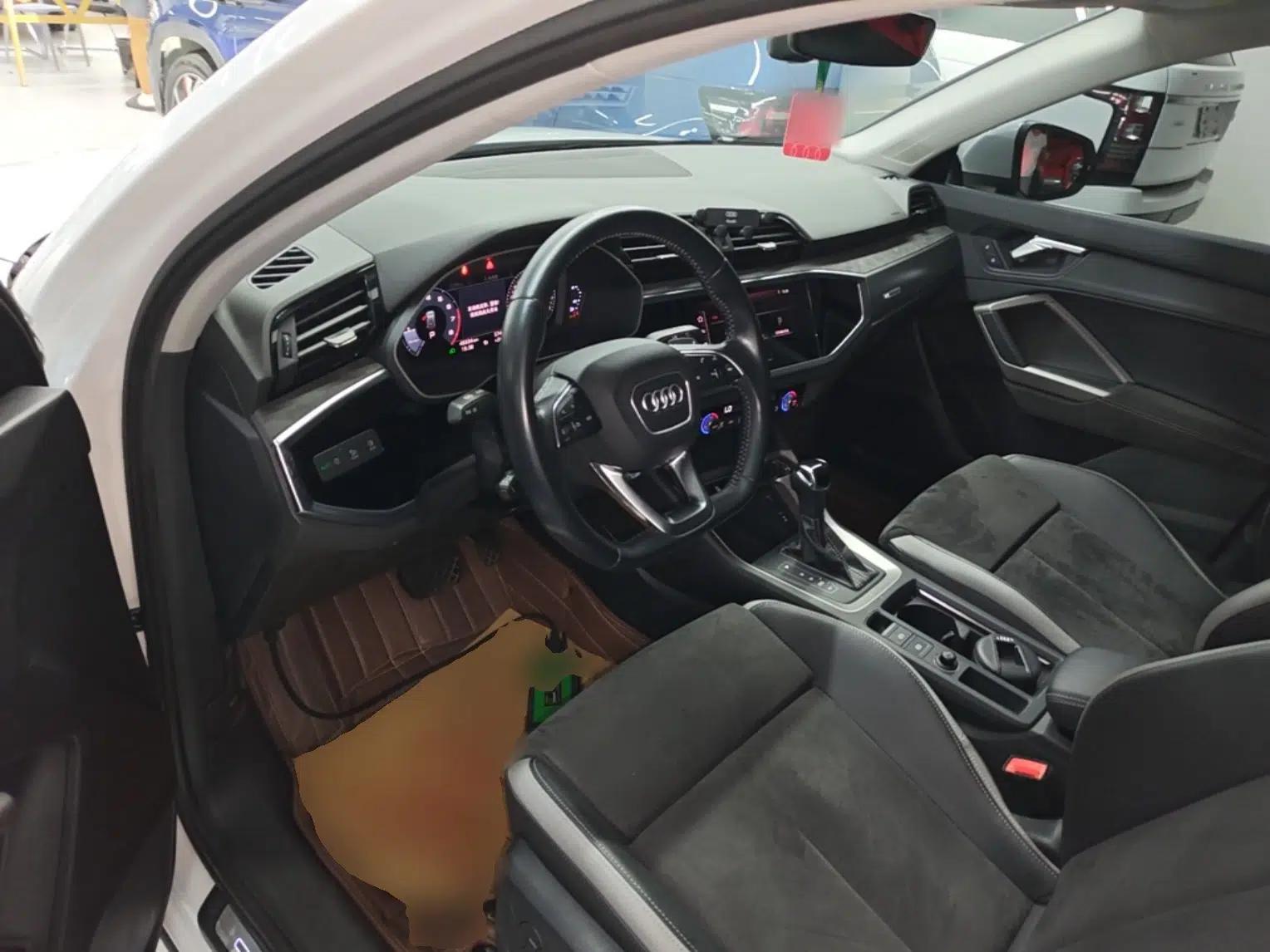 Audi Q3 2020 35 TFSI Fashion Dynamic Model — миниатюра 23