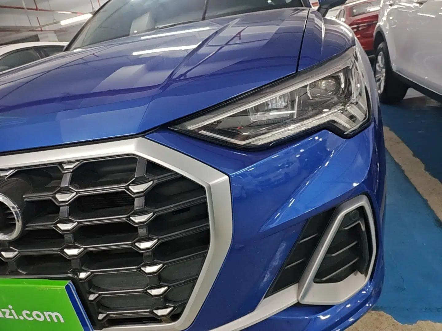 Audi Q3 2019 40 TFSI Fashion Dynamic Model — миниатюра 8
