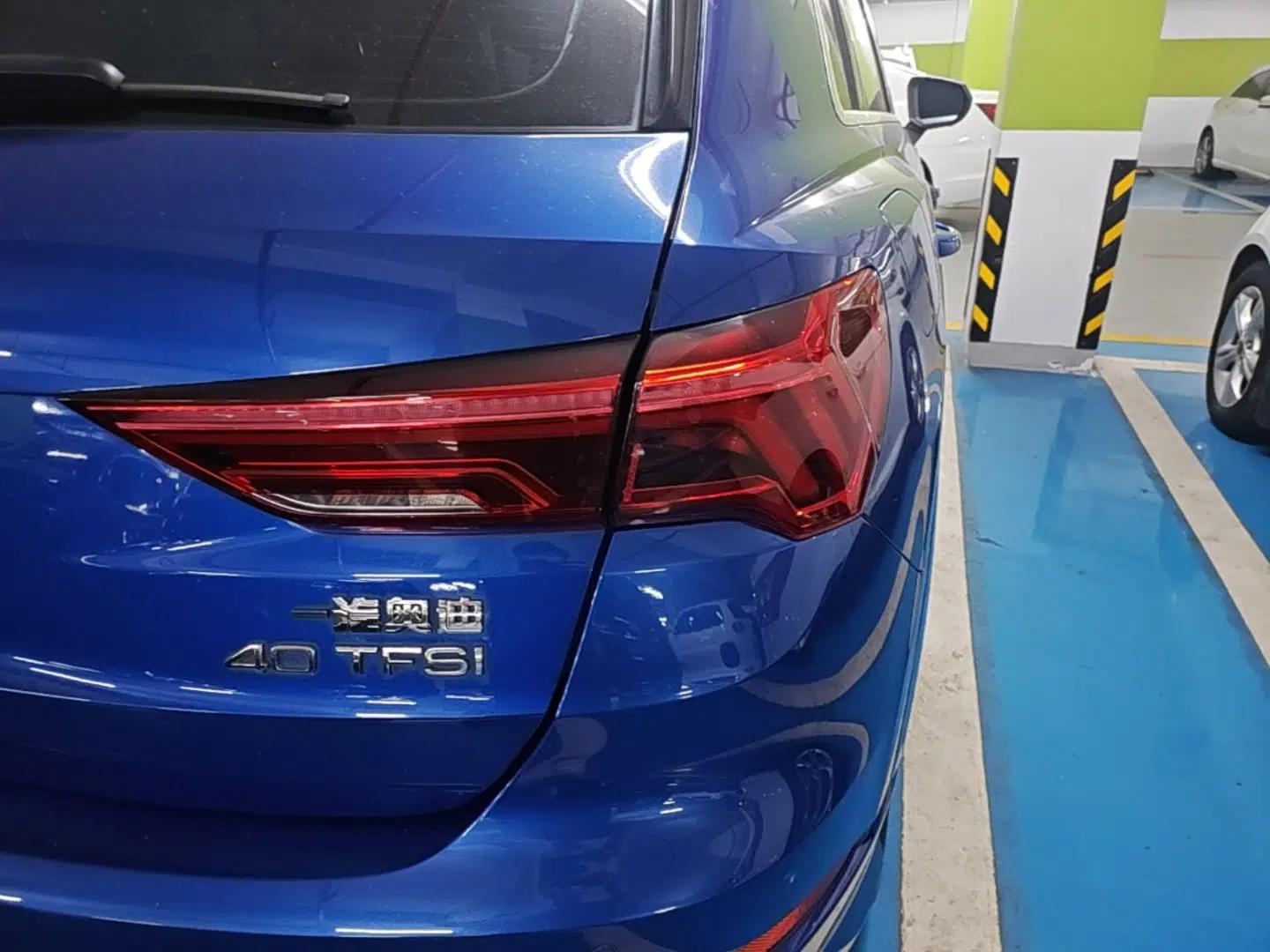 Audi Q3 2019 40 TFSI Fashion Dynamic Model — миниатюра 9