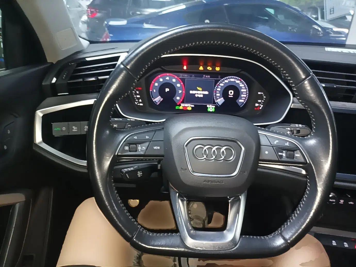 Audi Q3 2020 35 TFSI Fashion Dynamic Model — миниатюра 13