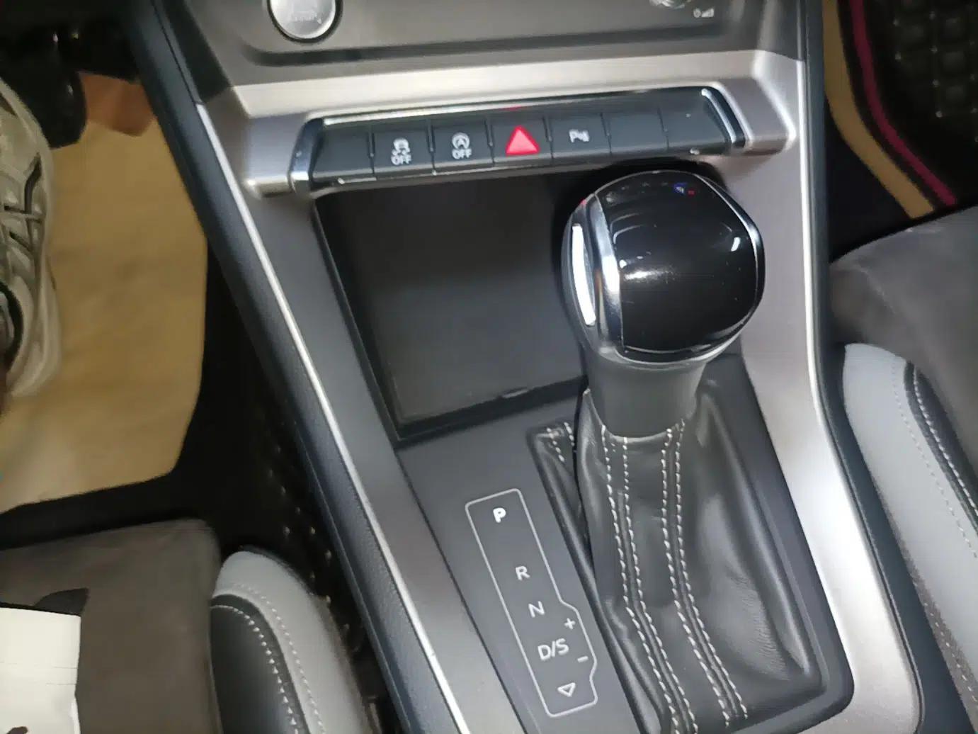 Audi Q3 2020 35 TFSI Fashion Dynamic Model — миниатюра 16