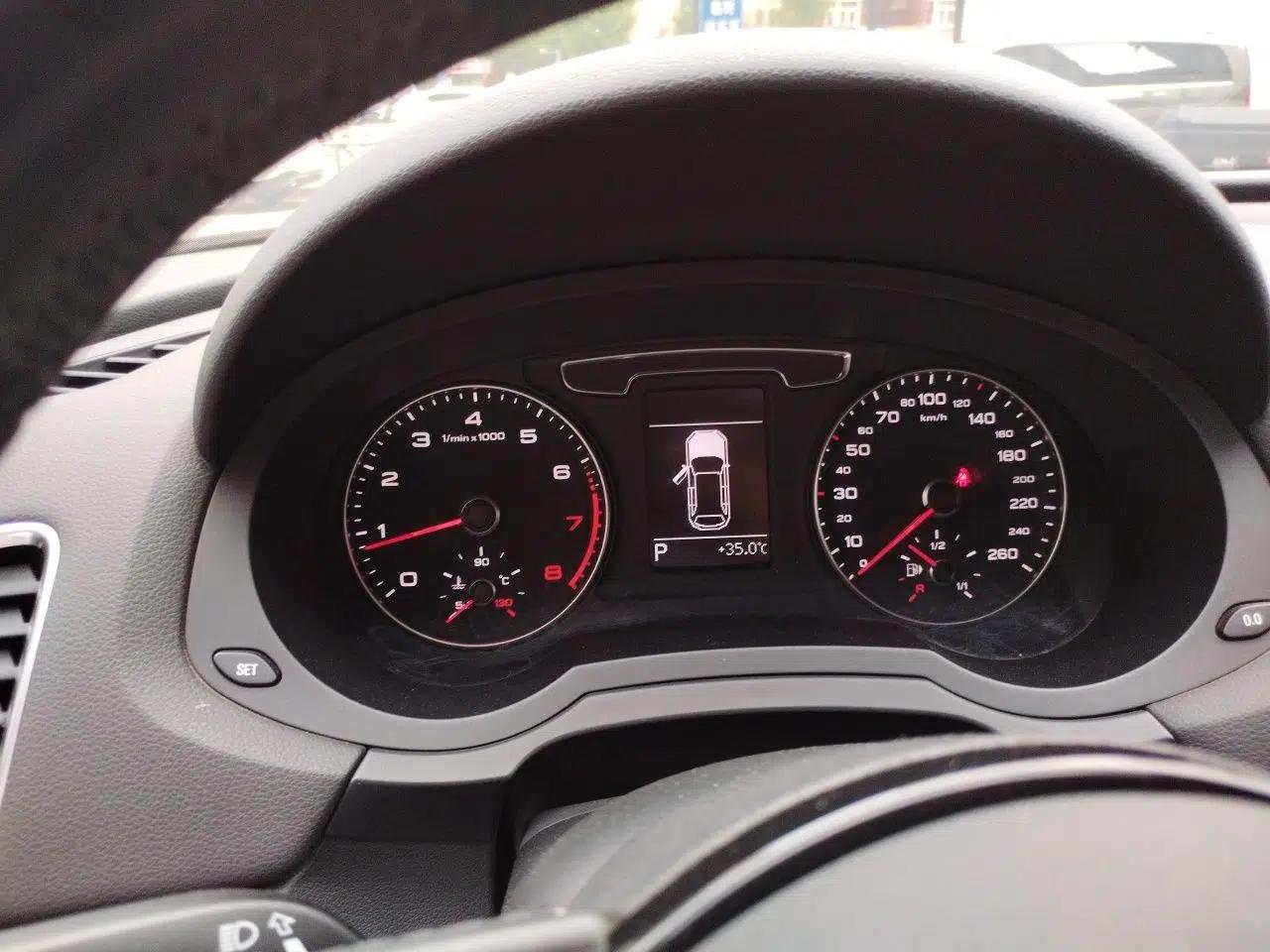 Audi Q3 2016 30 TFSI Fashion Model — миниатюра 11